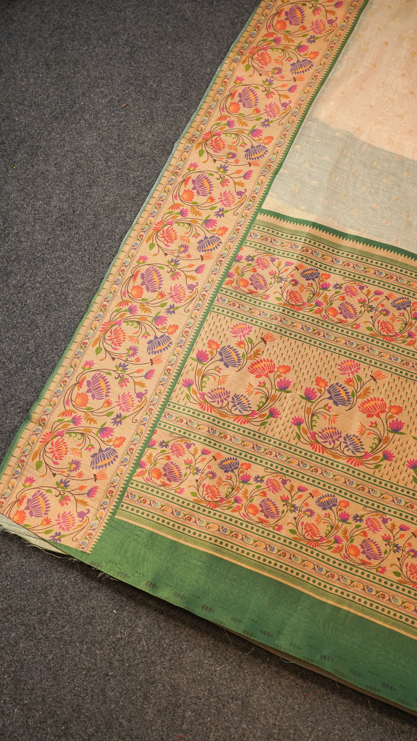"UTSAV BANARAS 138" Banarasi Beige Jamdani Cotton Silk Saree