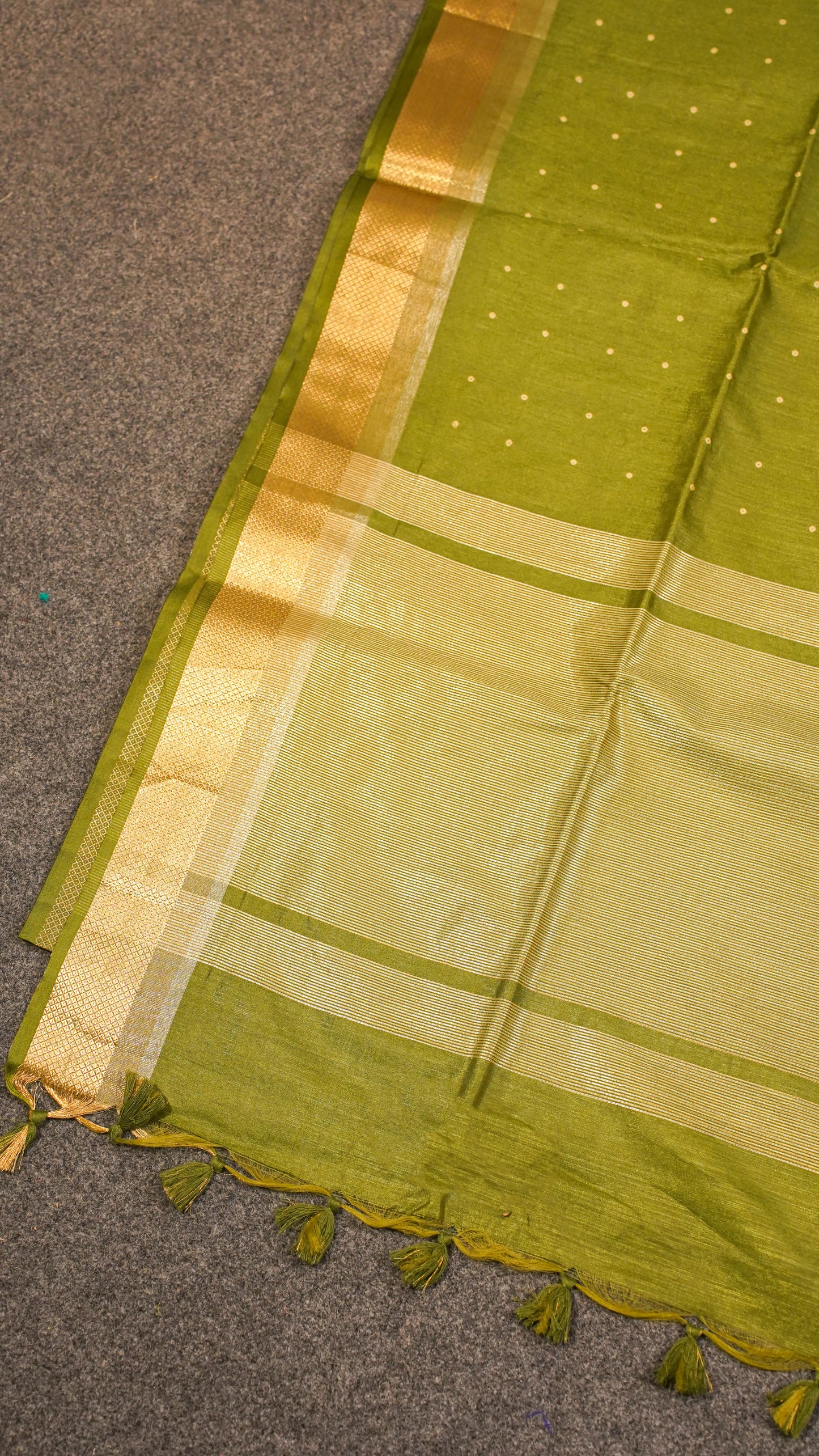 "UTSAV BANARAS 122" Banarasi Light Olive Raw Chanderi Buti Silk Saree