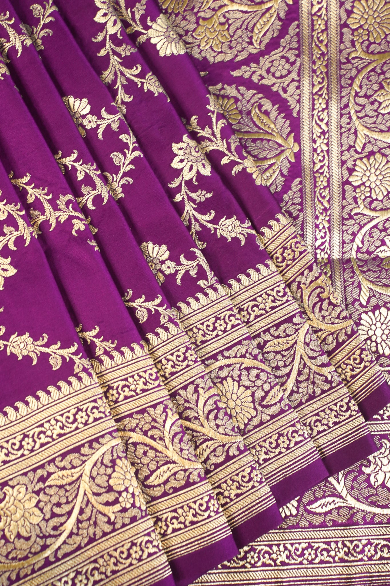 "Waah Banaras 065A" Banarasi Satan Silk Saree With Golden Zari Floral Weaving & Rich Border