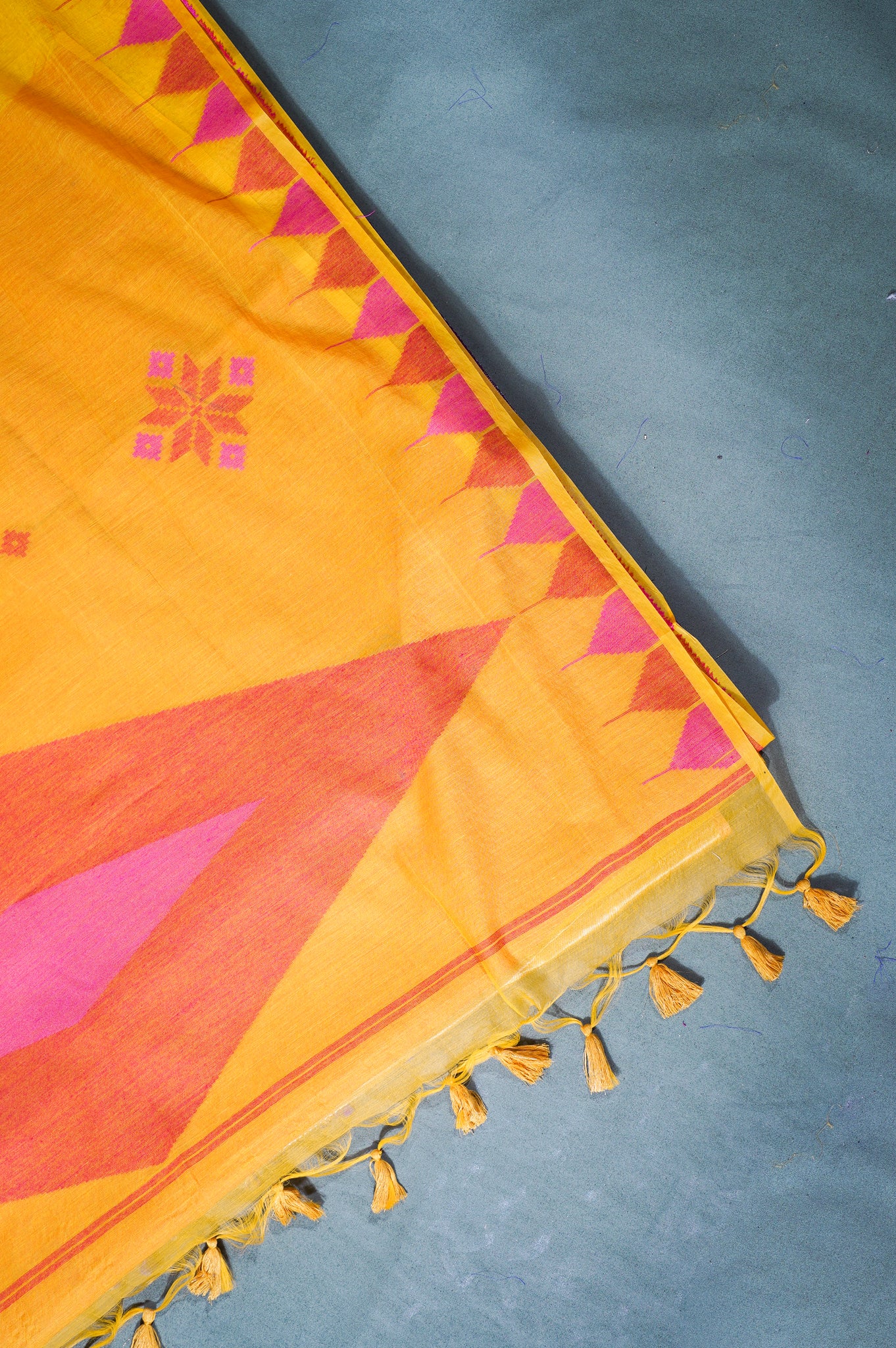"UTSAV BANARAS 210" Banarasi Mustard Cotton Silk With Temple Border Saree