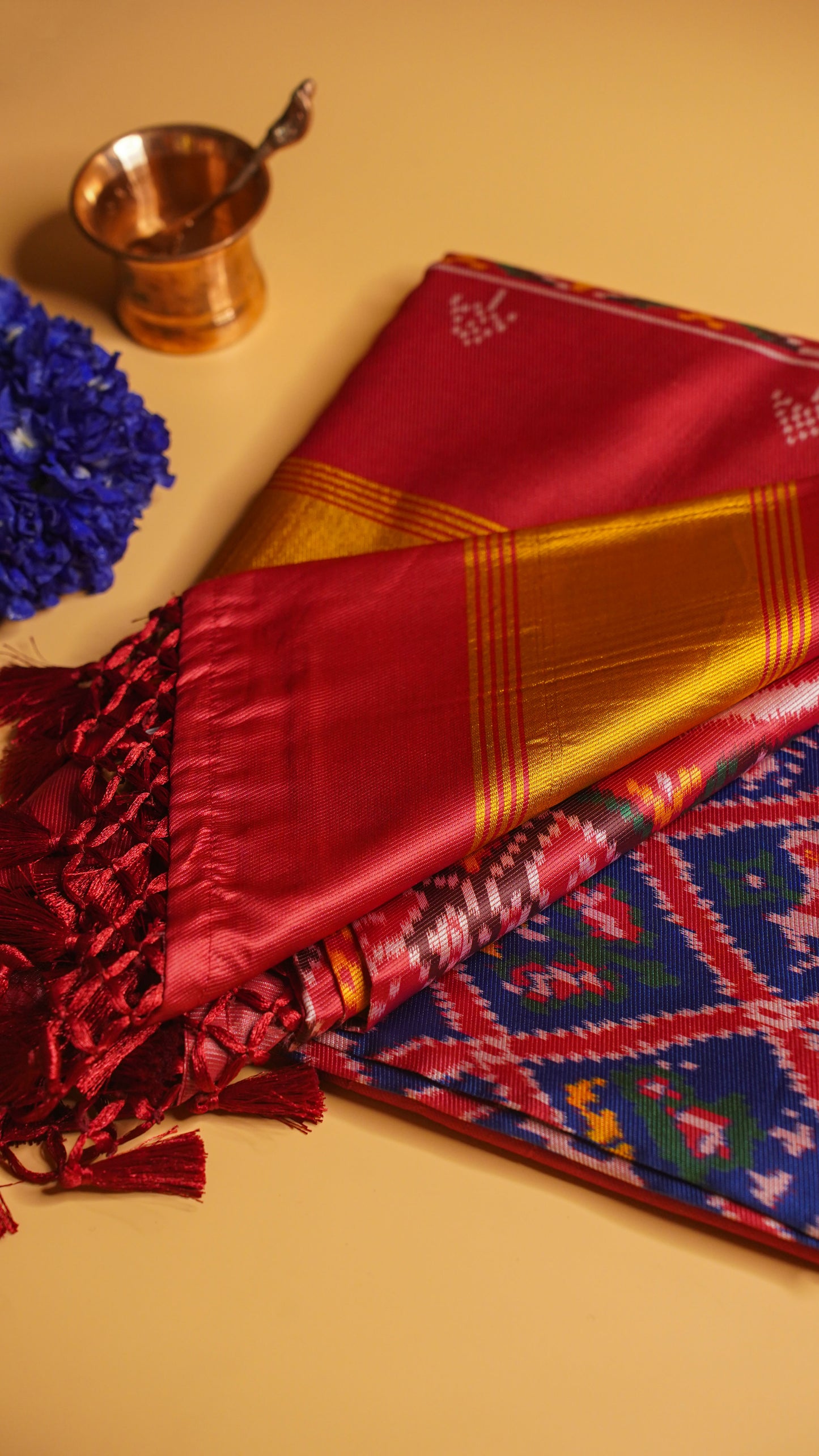 "UTSAV BANARAS 106" Banaras Glossy Maroon Patola Silk Saree