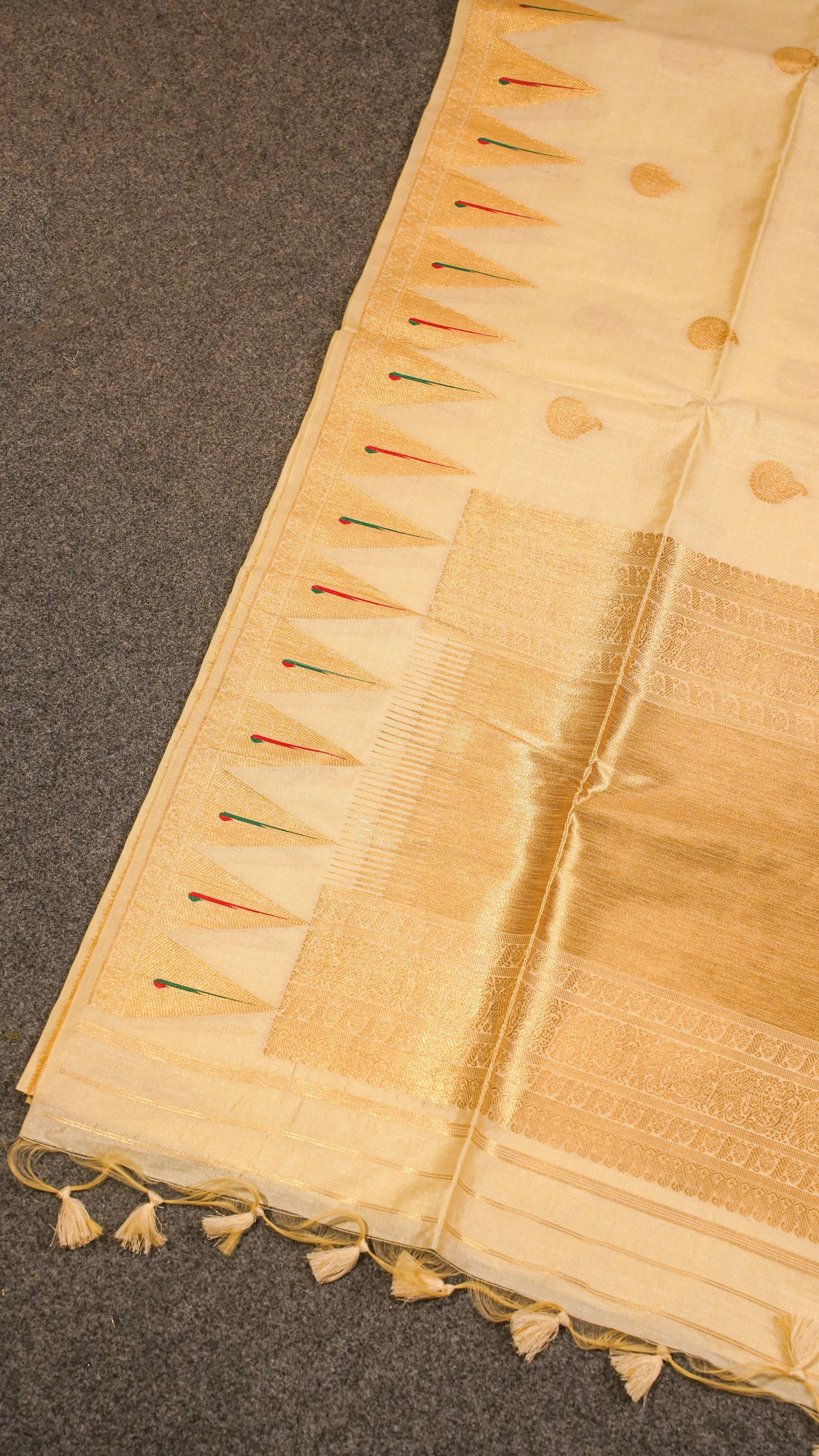 "UTSAV BANARAS 131" Banarasi Cream Temple Border Raw Silk Saree