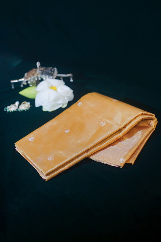 Balatripura Pure Handwoven Banarasi Silk Saree With Booti Work