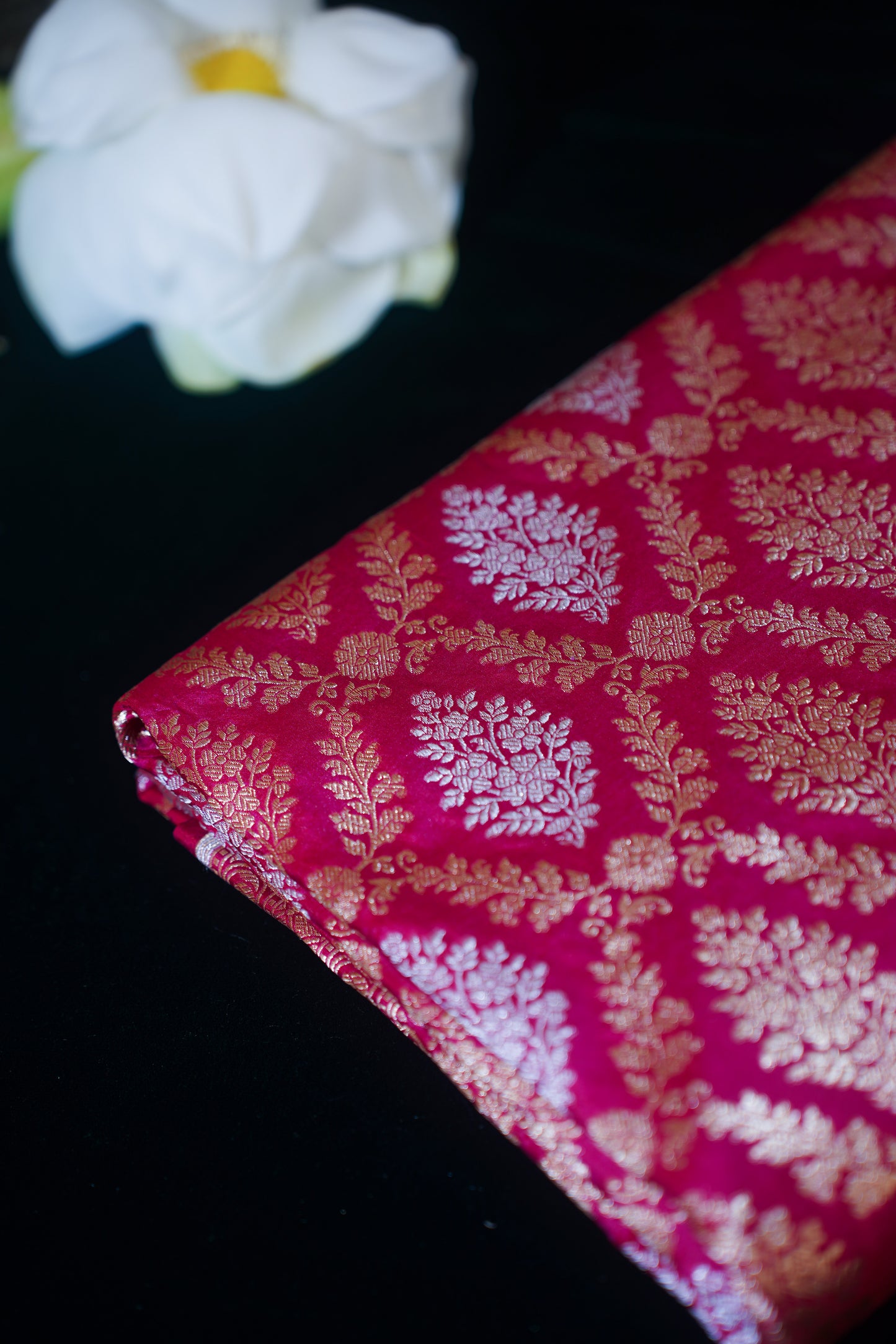 Girija Nita Ambani signature Pink Pure Silk Jangla Saree