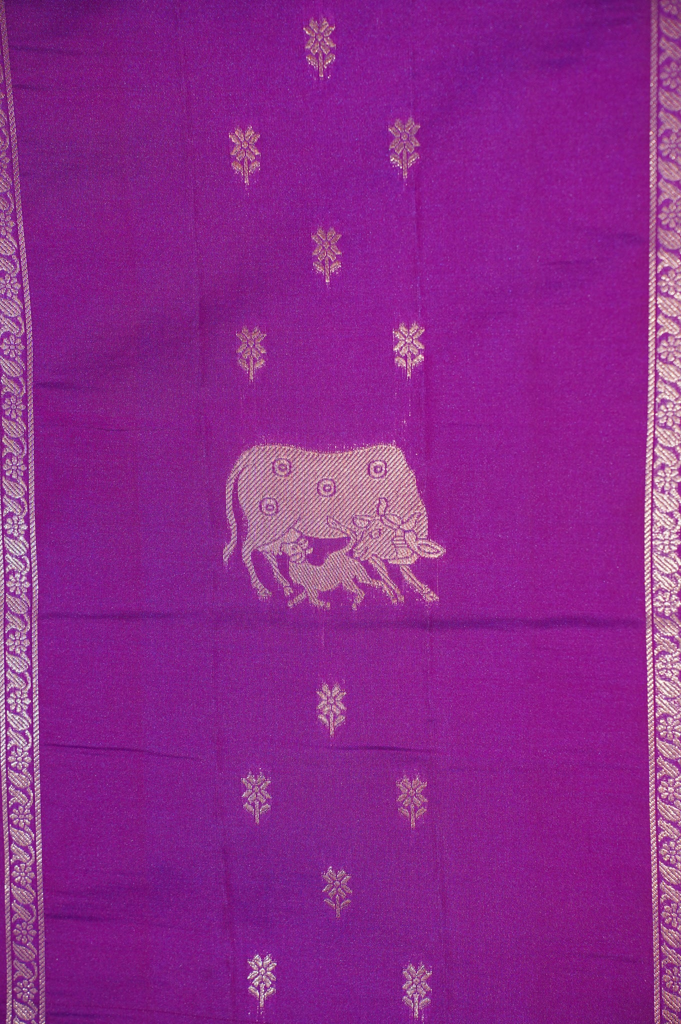 UTSAV BANARAS 320: Royal Purple Banarasi Raw Silk Saree with Zari-Structured Body & Artistry Pallu