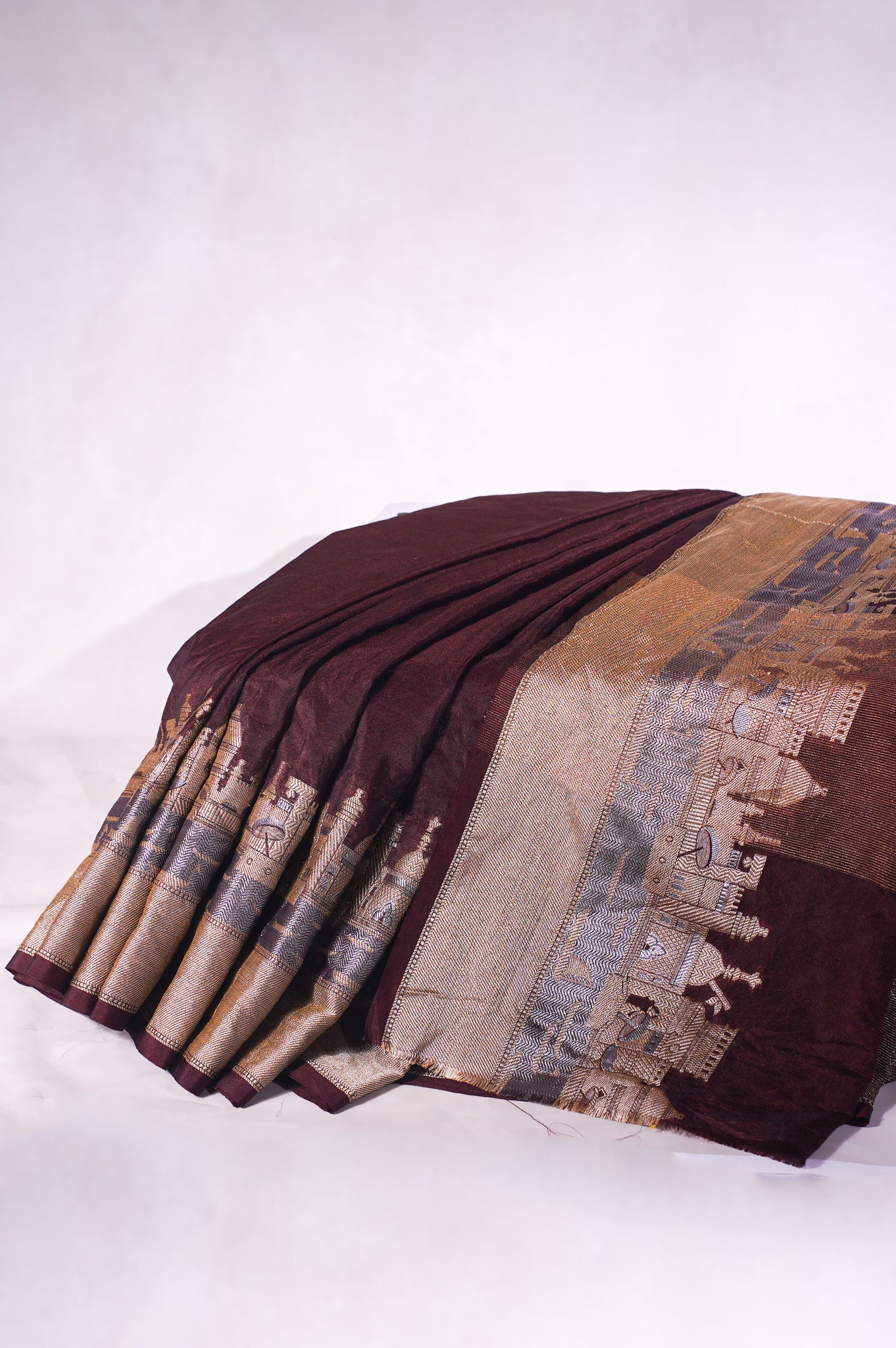 "UTSAV BANARAS 003F" Banarasi Coffee Kashi Ghat Silk Saree with Pictorial Zari Weave