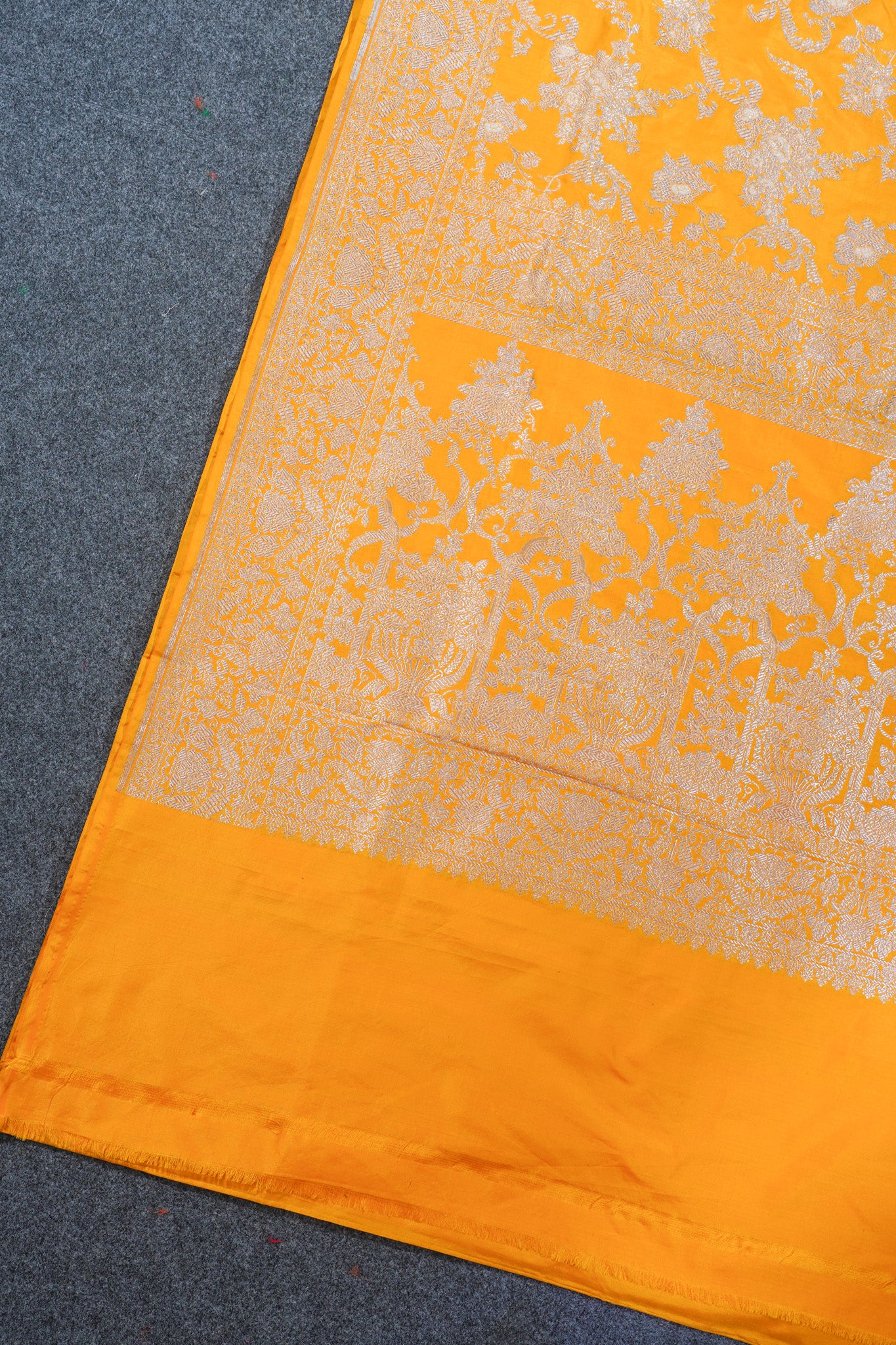"VIRASAT 164" Banarasi Jangla Jaal Saree: Woven with Pure Gold Rupa Zari and A-Grade Silk