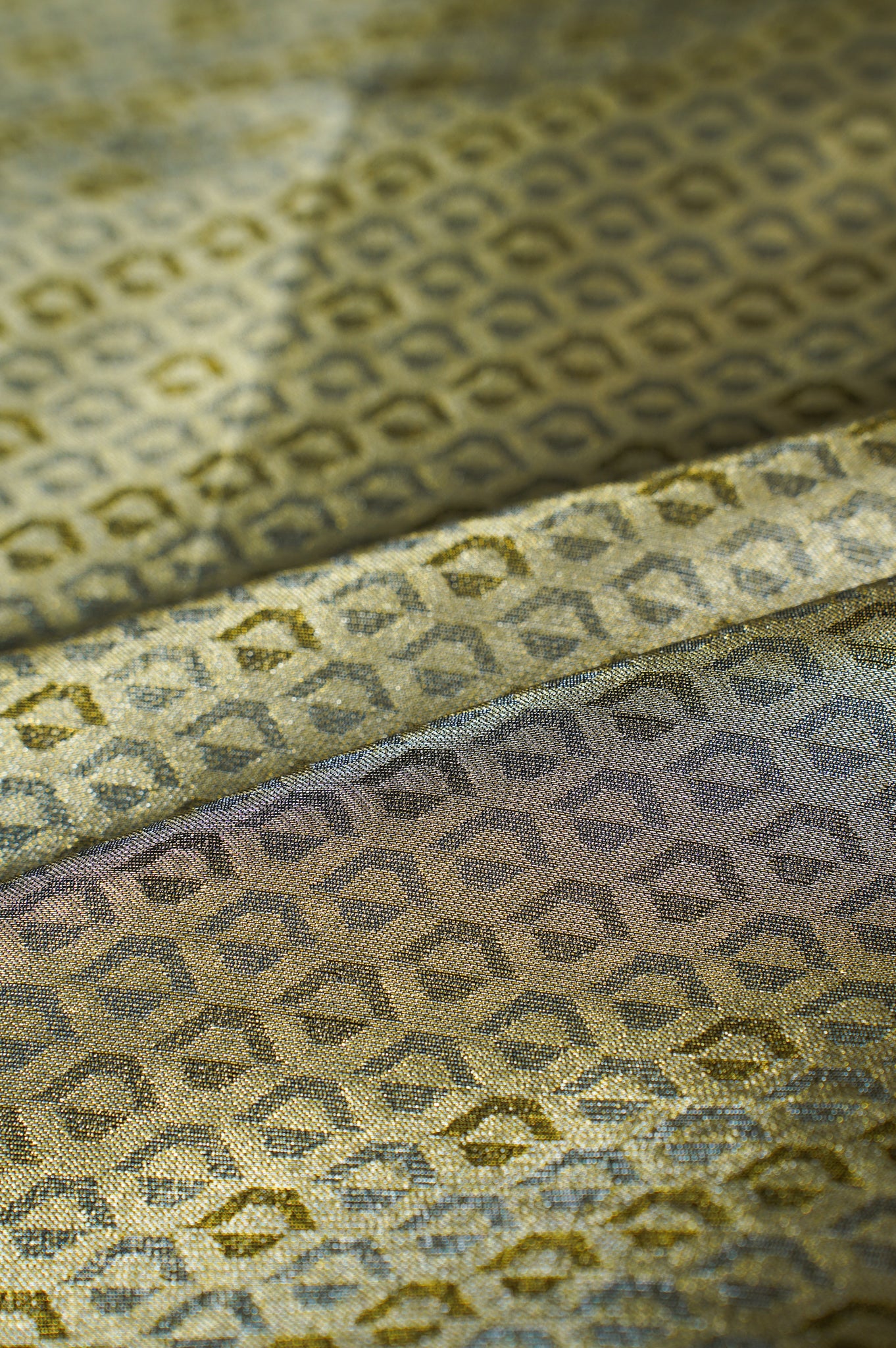UTSAV BANARAS 353: Ivory Gold Brocade Tissue Silk Saree with Multicolor Peacock Meenakari Zari Border & Palla