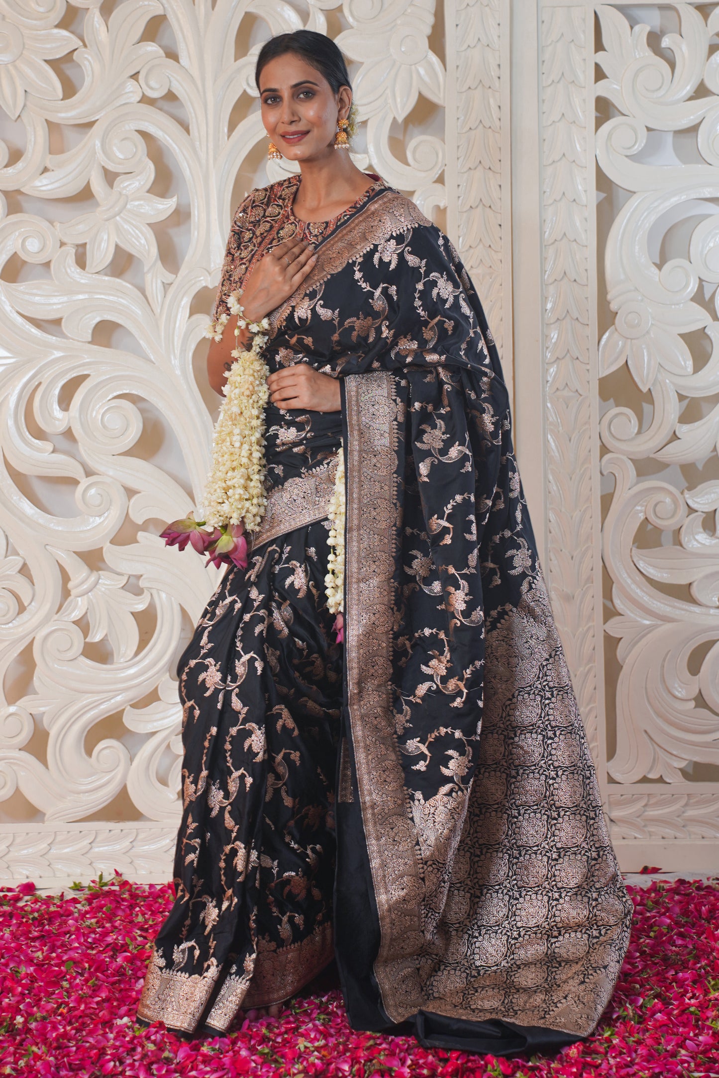 "WAAH BANARAS 013" Black Pure Banarasi Silk Saree With Jaal Work