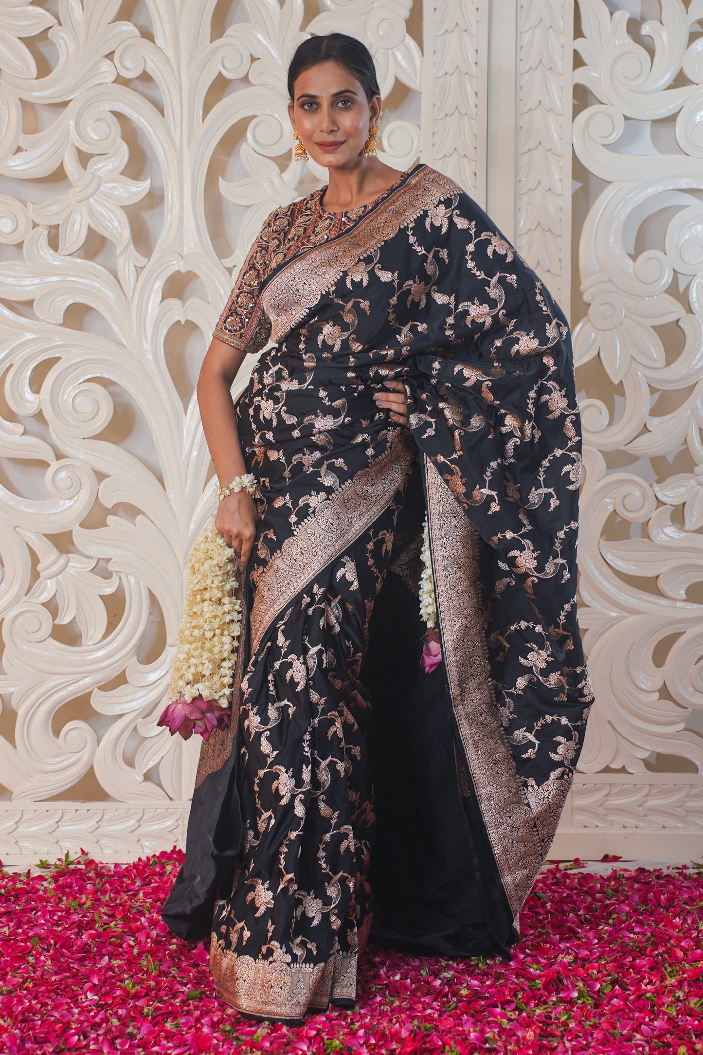 "WAAH BANARAS 013" Black Pure Banarasi Silk Saree With Jaal Work