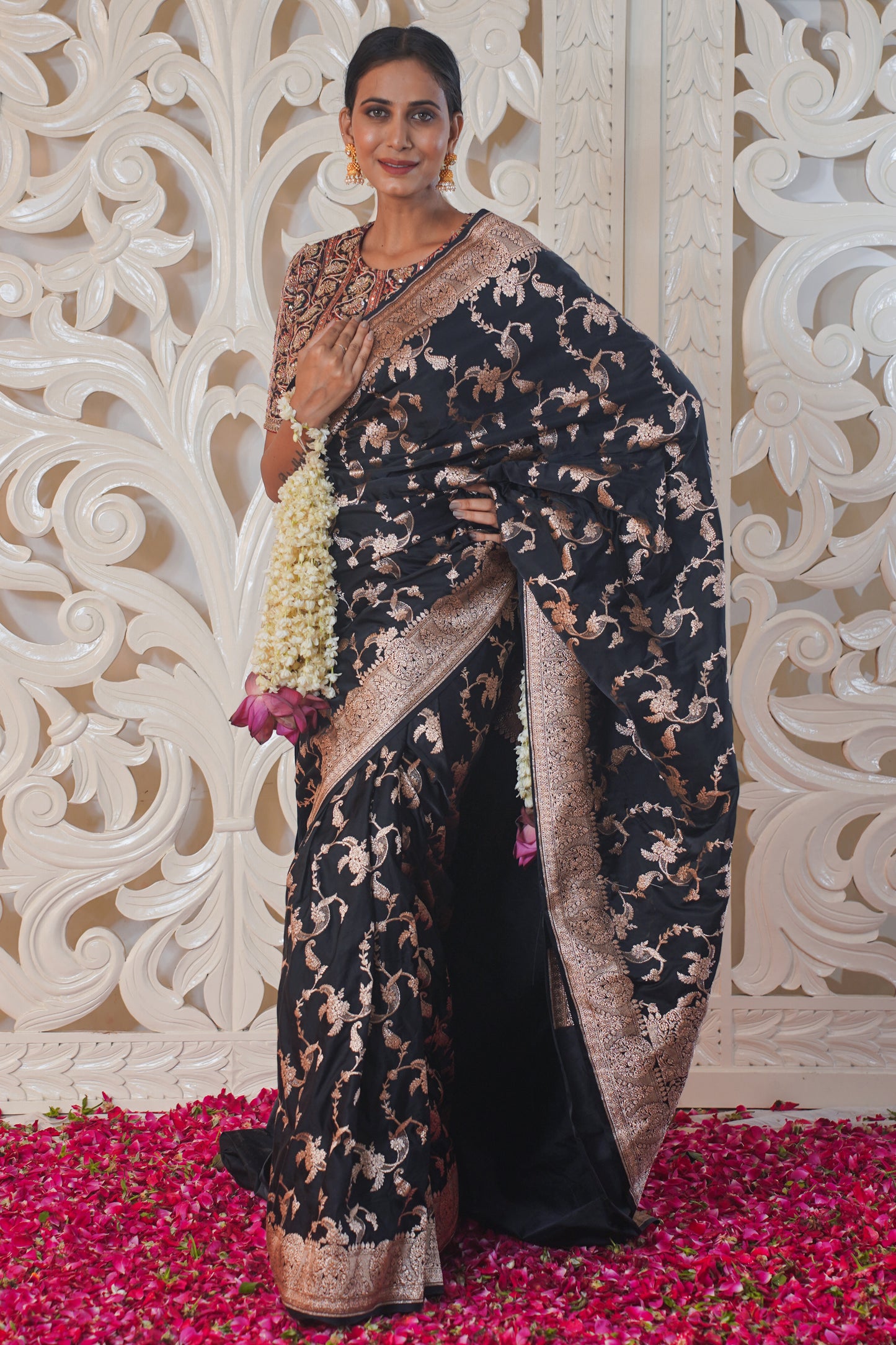 "WAAH BANARAS 013" Black Pure Banarasi Silk Saree With Jaal Work