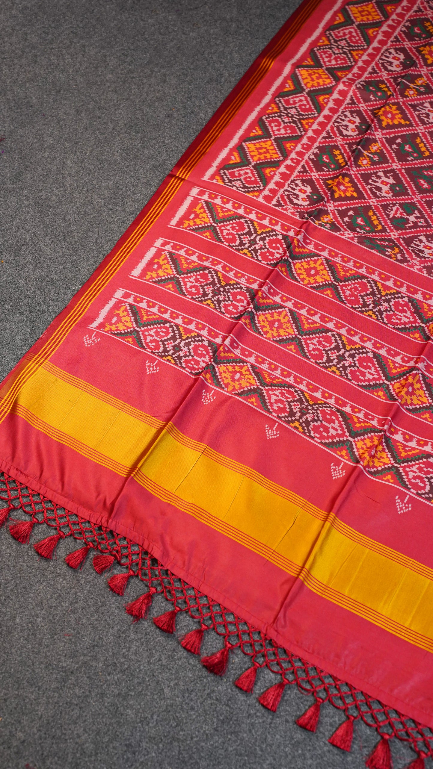"UTSAV BANARAS 105" Banaras Royal Maroon Patola Silk Saree