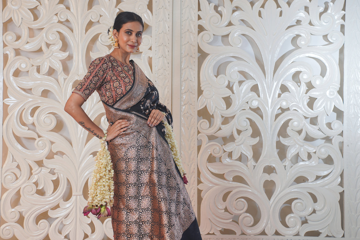 "WAAH BANARAS 013" Black Pure Banarasi Silk Saree With Jaal Work