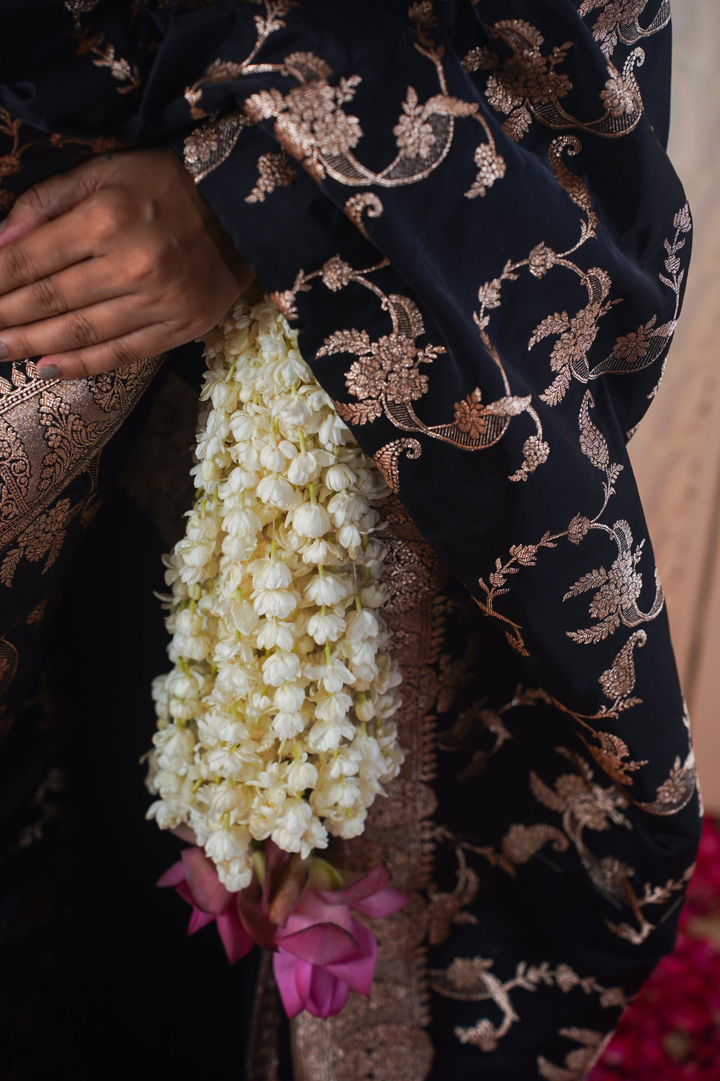 "WAAH BANARAS 013" Black Pure Banarasi Silk Saree With Jaal Work