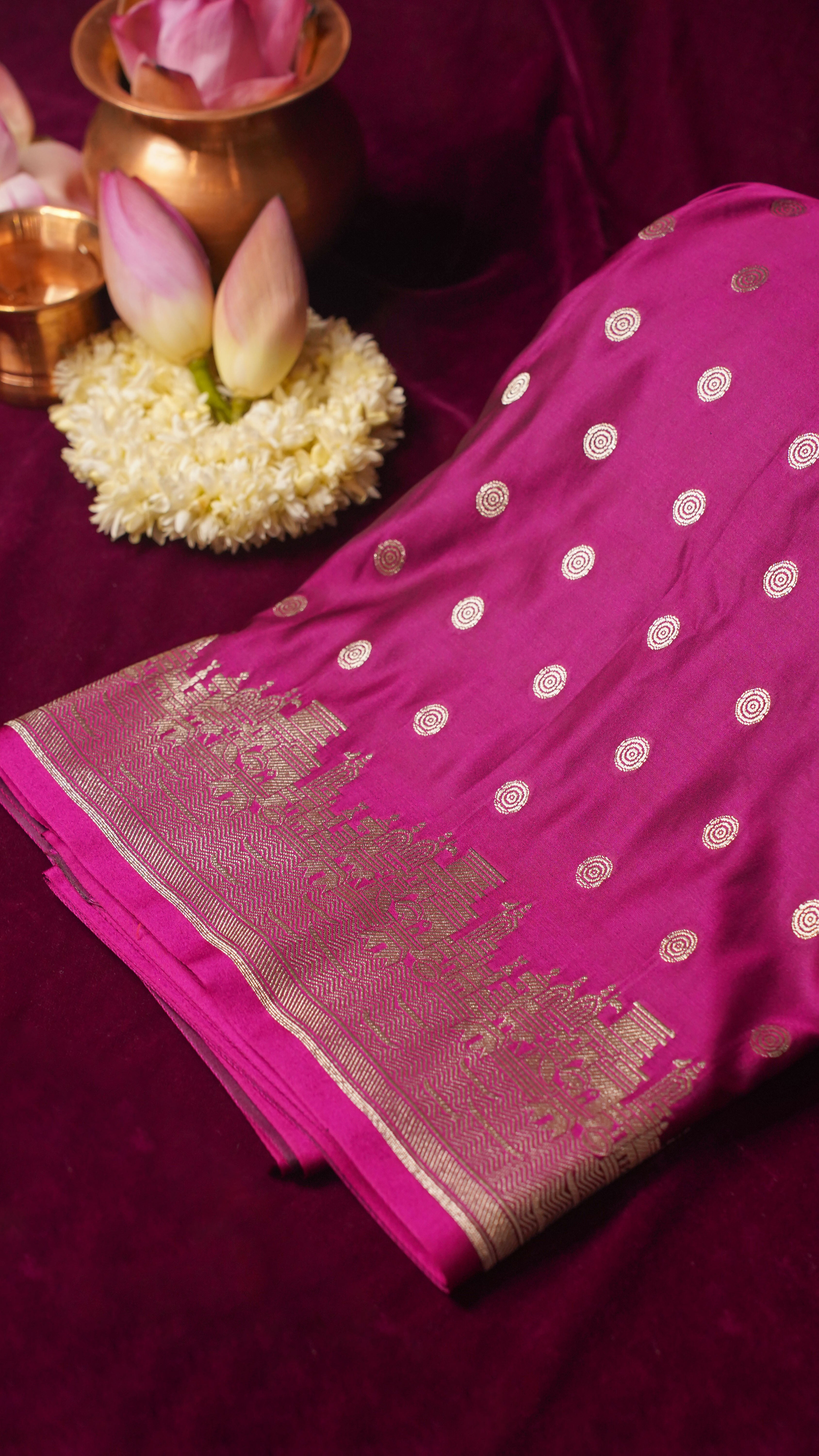 "WAAH BANARAS 055D" Banarasi Pure Mashru silk saree with Ghat Border