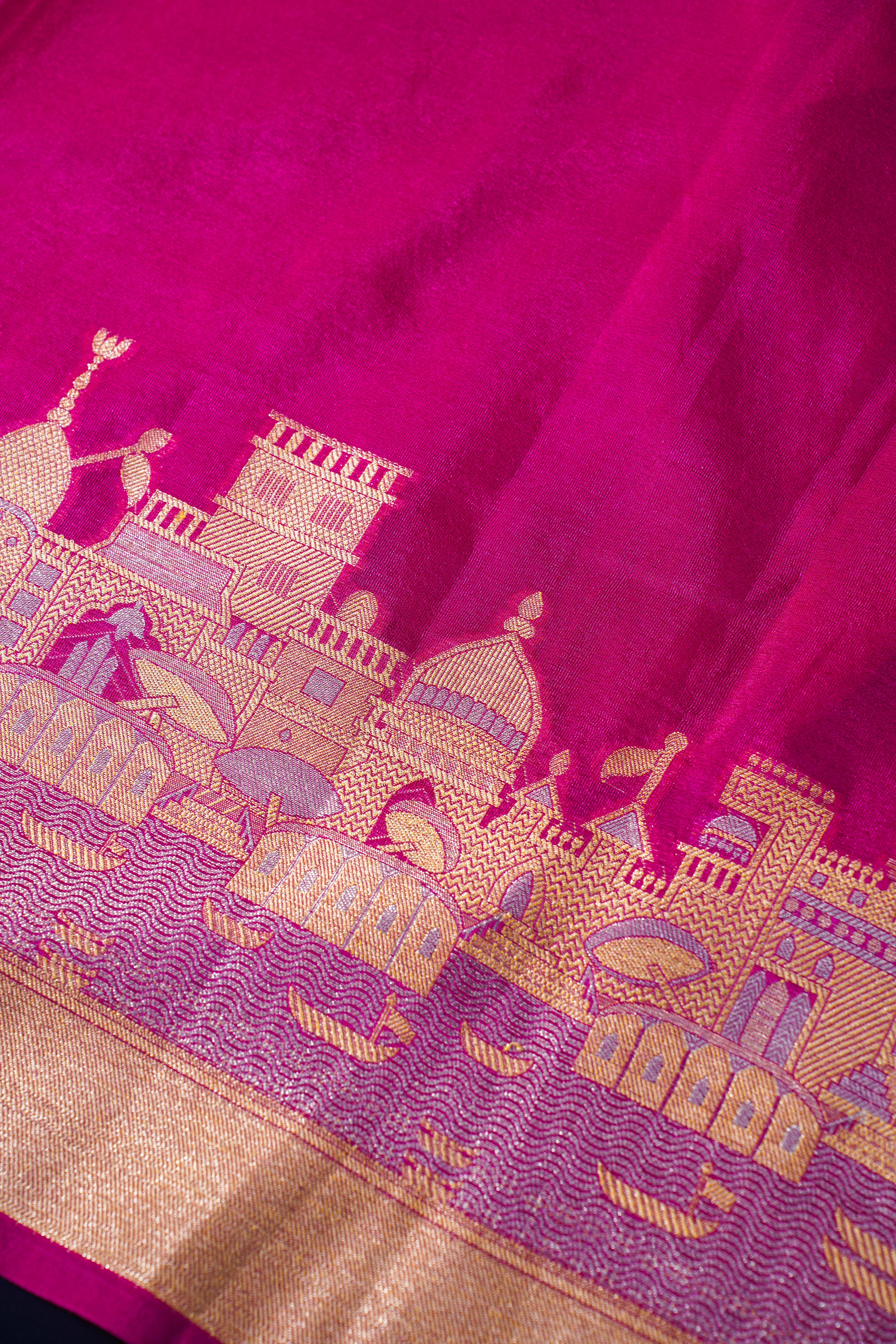 "UTSAV BANARAS 003B" Banarasi Pink Kashi Ghat Pattern Silk Saree