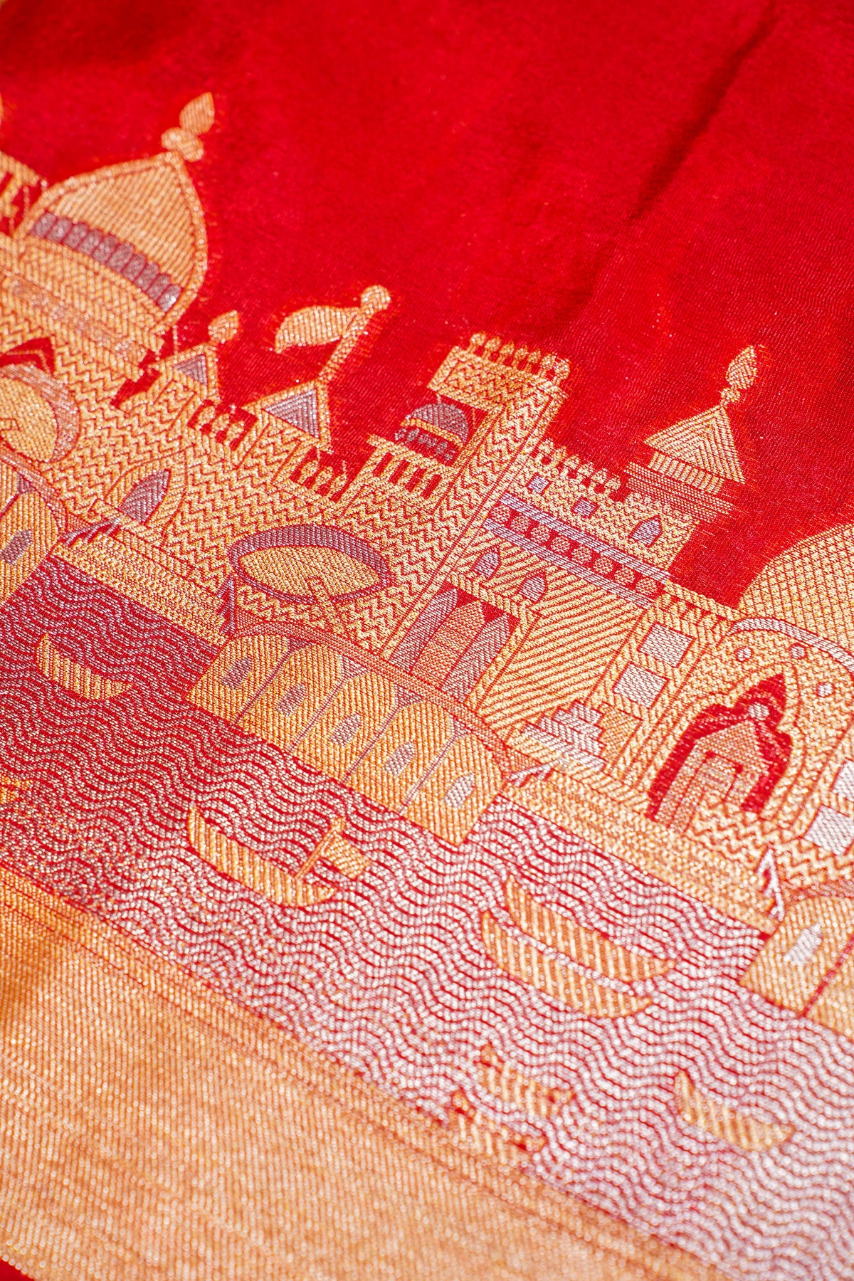"UTSAV BANARAS 003A" Banarasi Red Kashi Ghat Pattern Silk Saree