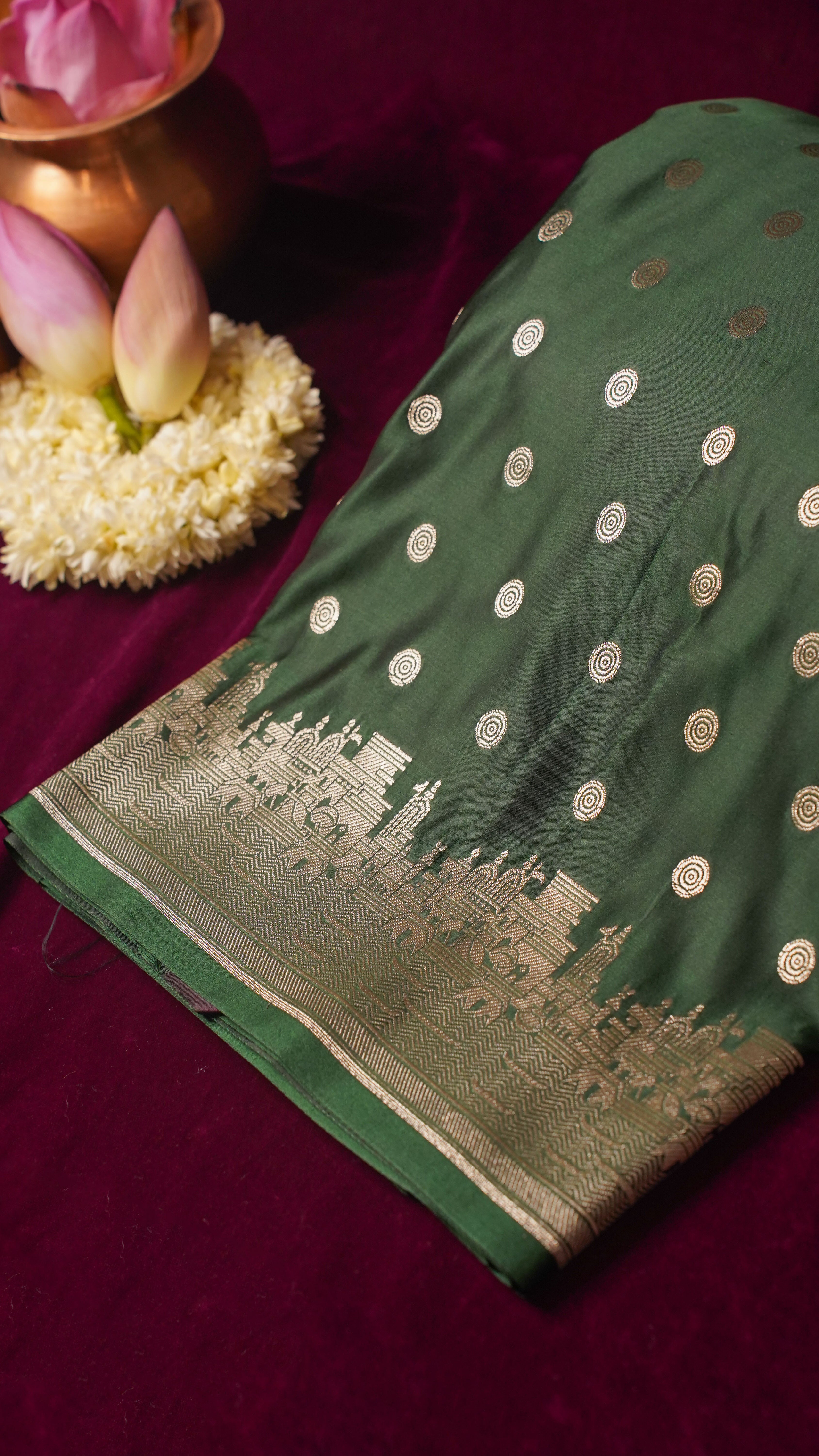 "WAAH BANARAS 055F" Banarasi Pure Mashru silk saree with Ghat Border