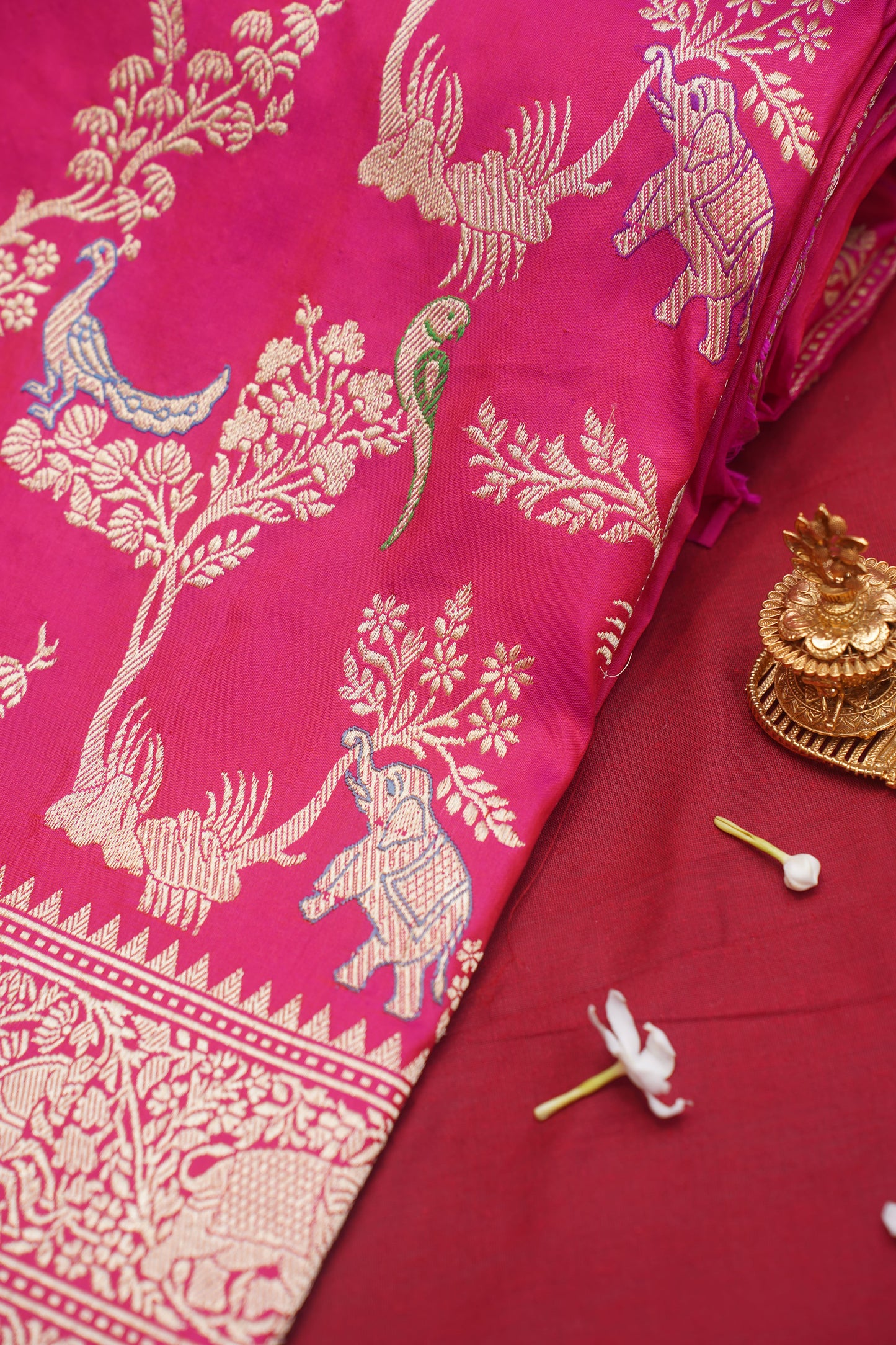 "VIRASAT 002" Dark Pink Pure Kadwa Banarasi Handloom Saree