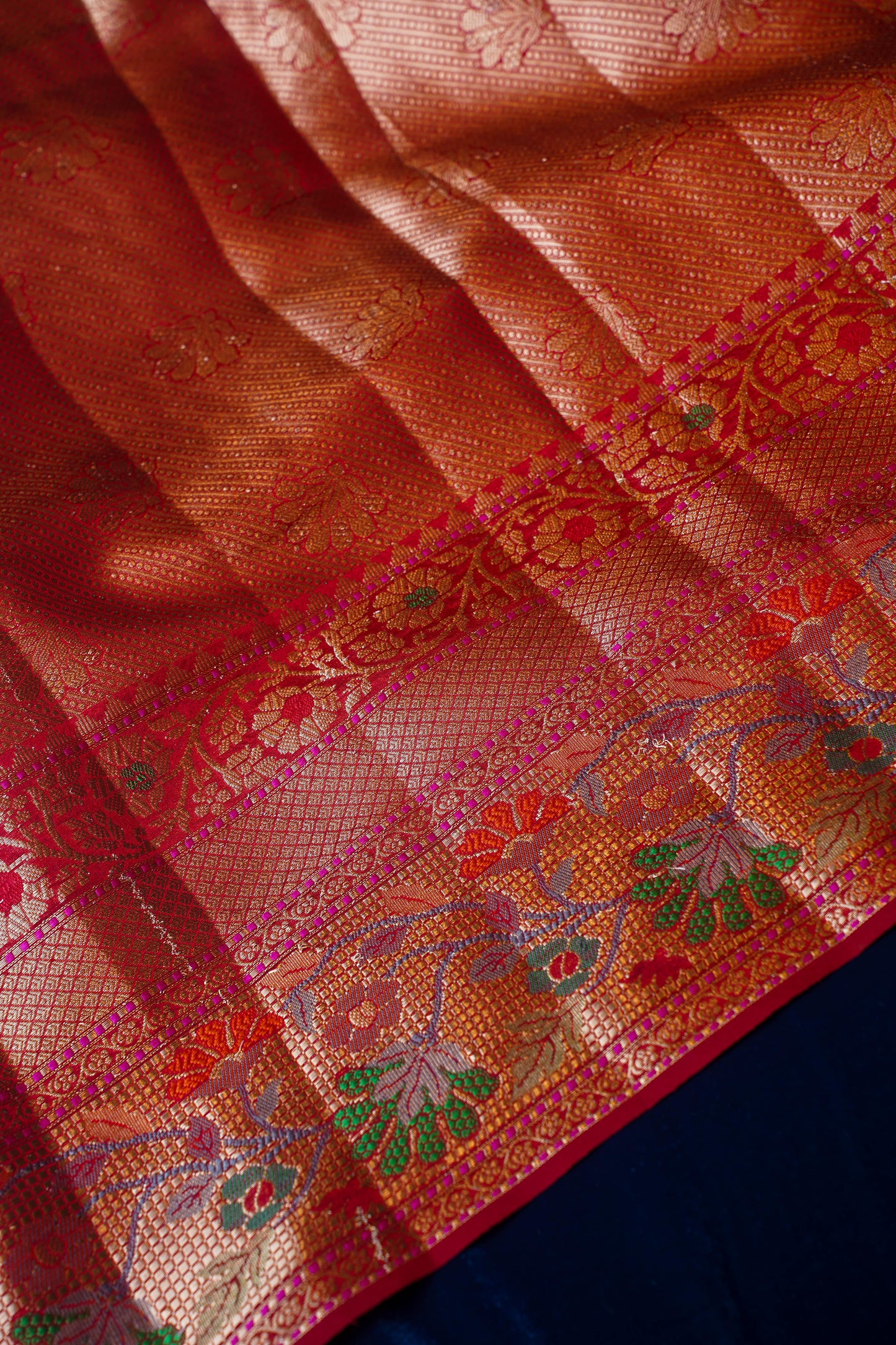 "UTSAV BANARAS 007" White Banarasi Dupion Silk Saree