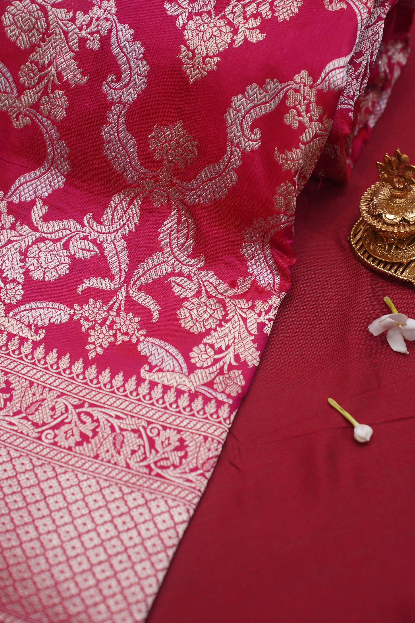 "VIRASAT 103" Dark Pink Pure Kadwa Jaal Banarasi Handloom Saree