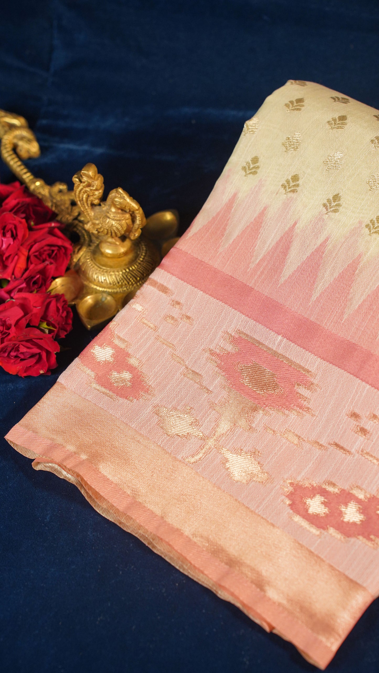 "UTSAV BANARAS 136" Banarasi Off White Jamdani Cotton Silk Saree