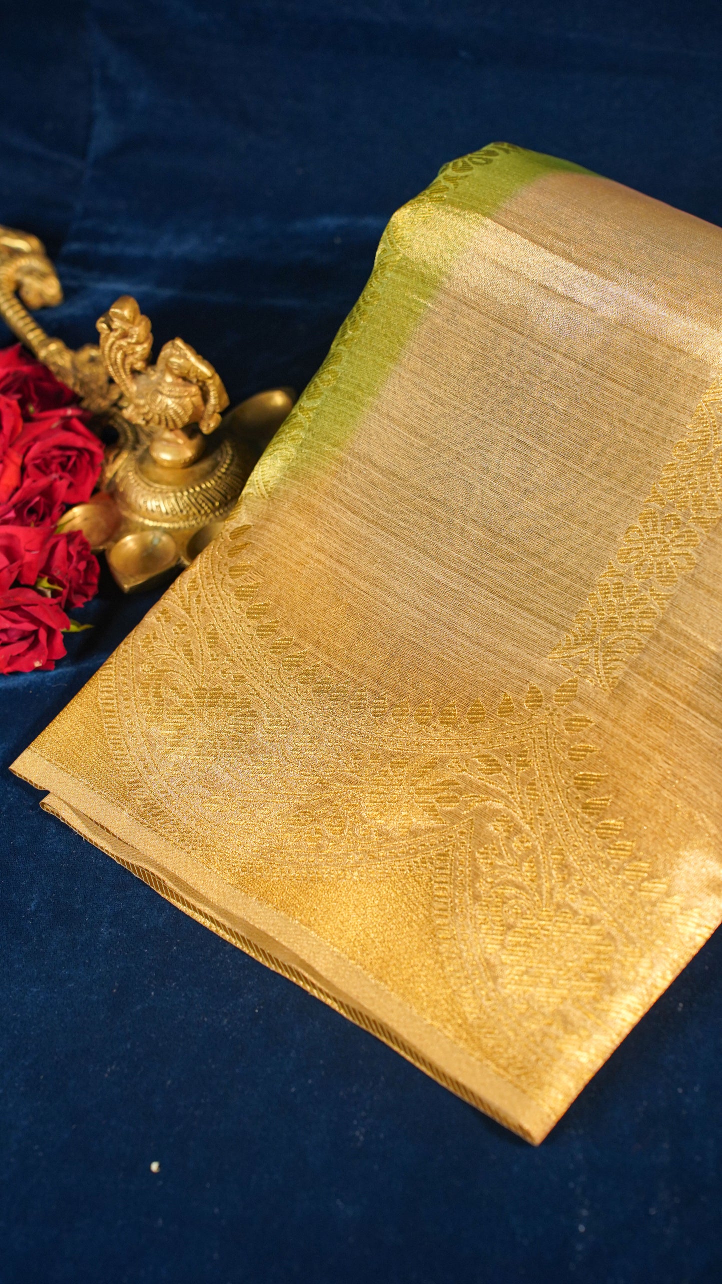 "UTSAV BANARAS 150" Banarasi Radiant Golden Kanjivaram Tissue Silk Sare