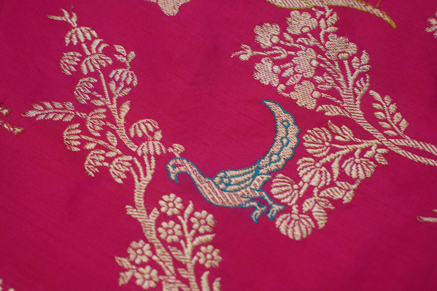 "VIRASAT 002" Dark Pink Pure Kadwa Banarasi Handloom Saree