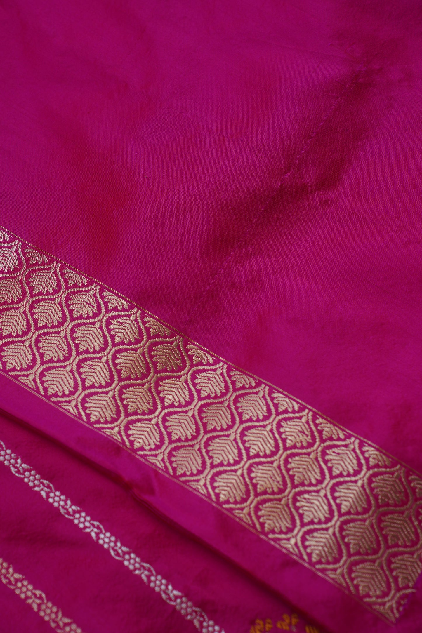 Durga Dark Pink Pure Kadwa Banarasi Handloom Saree