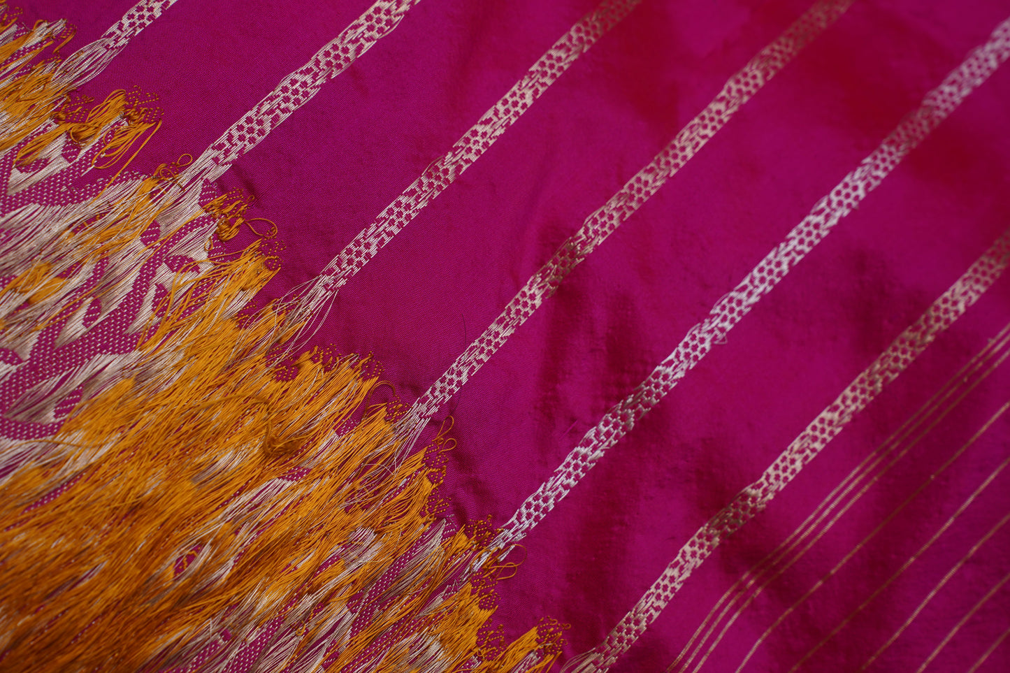 Durga Dark Pink Pure Kadwa Banarasi Handloom Saree