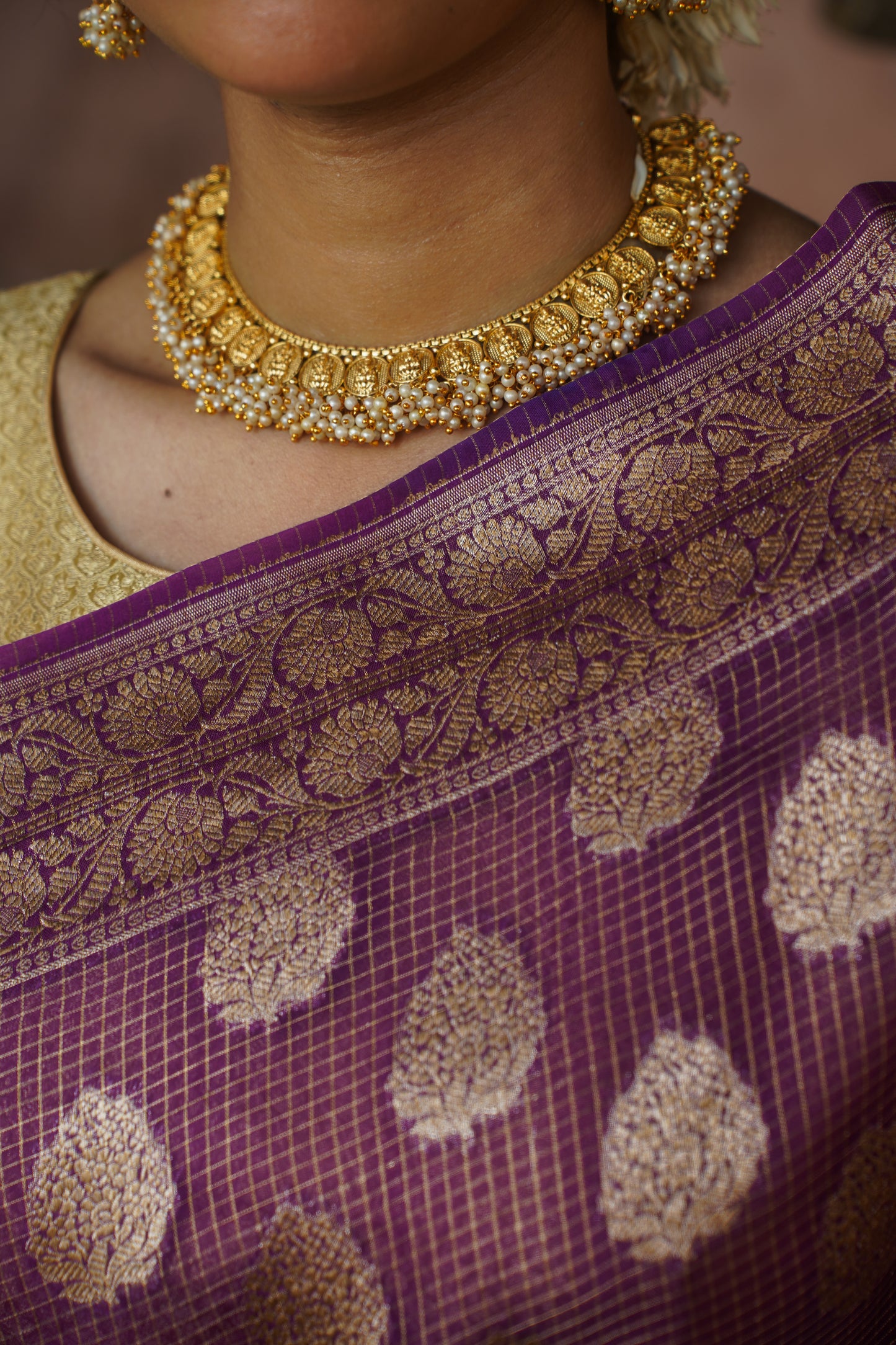 "VIRASAT 124" Handwoven Banarasi Organza silk Saree with kadwa buti