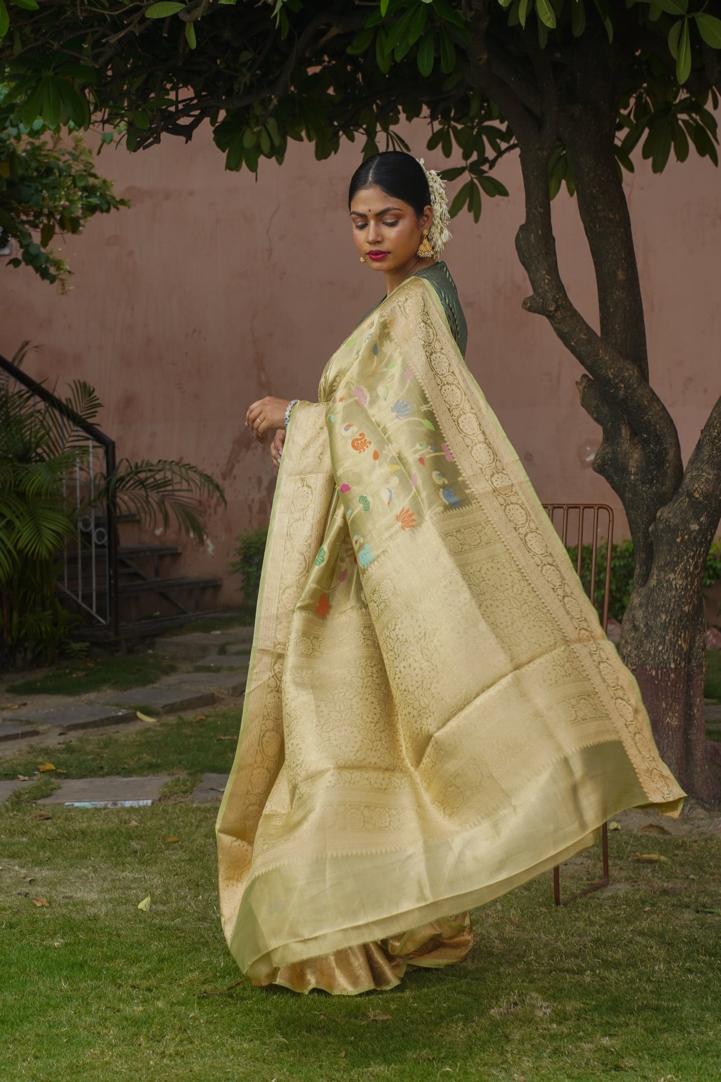 Eanamsha Pista Green Pure Kota Tissue Silk Banarasi Handwoven Saree