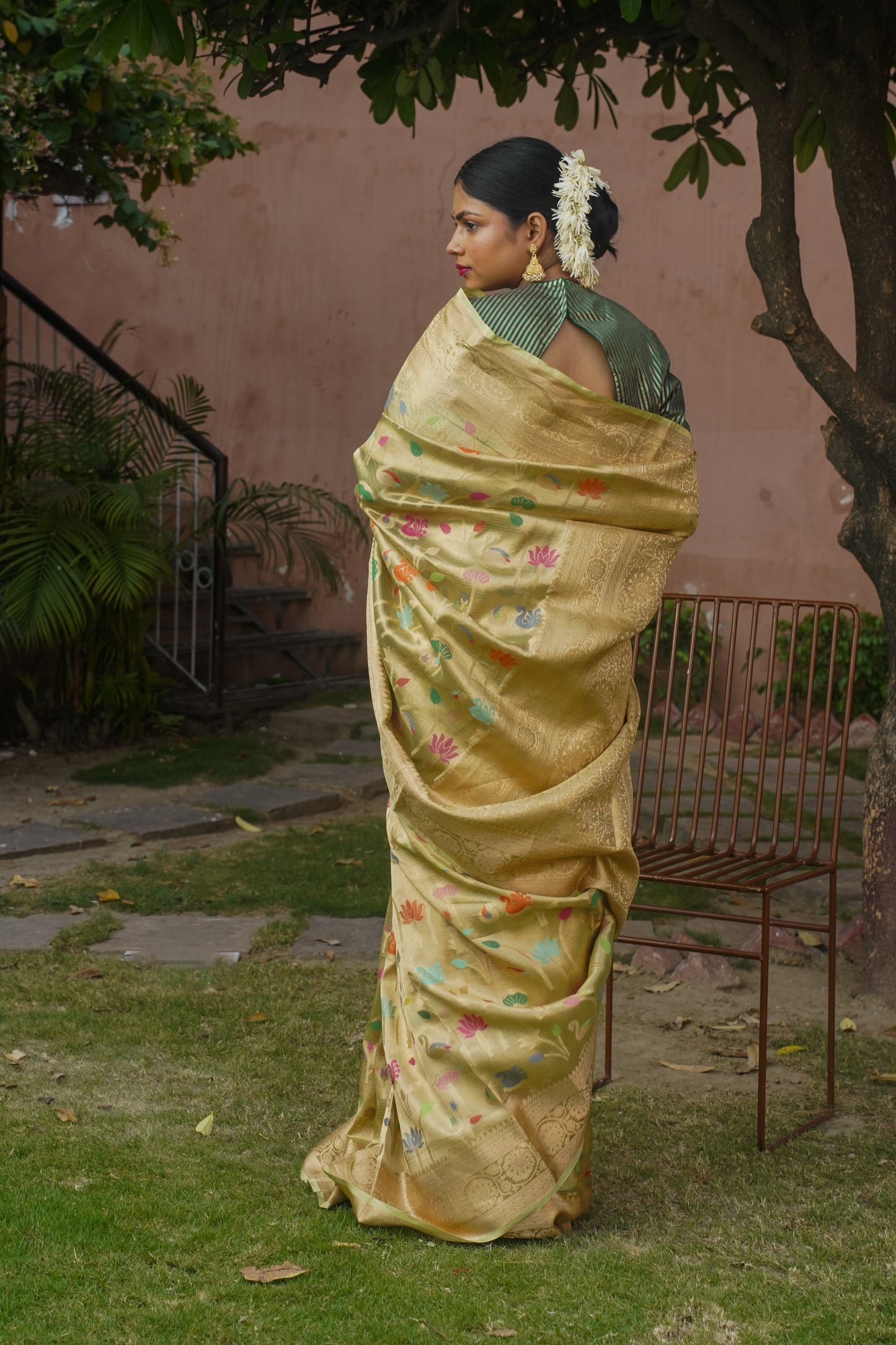 Eanamsha Pista Green Pure Kota Tissue Silk Banarasi Handwoven Saree