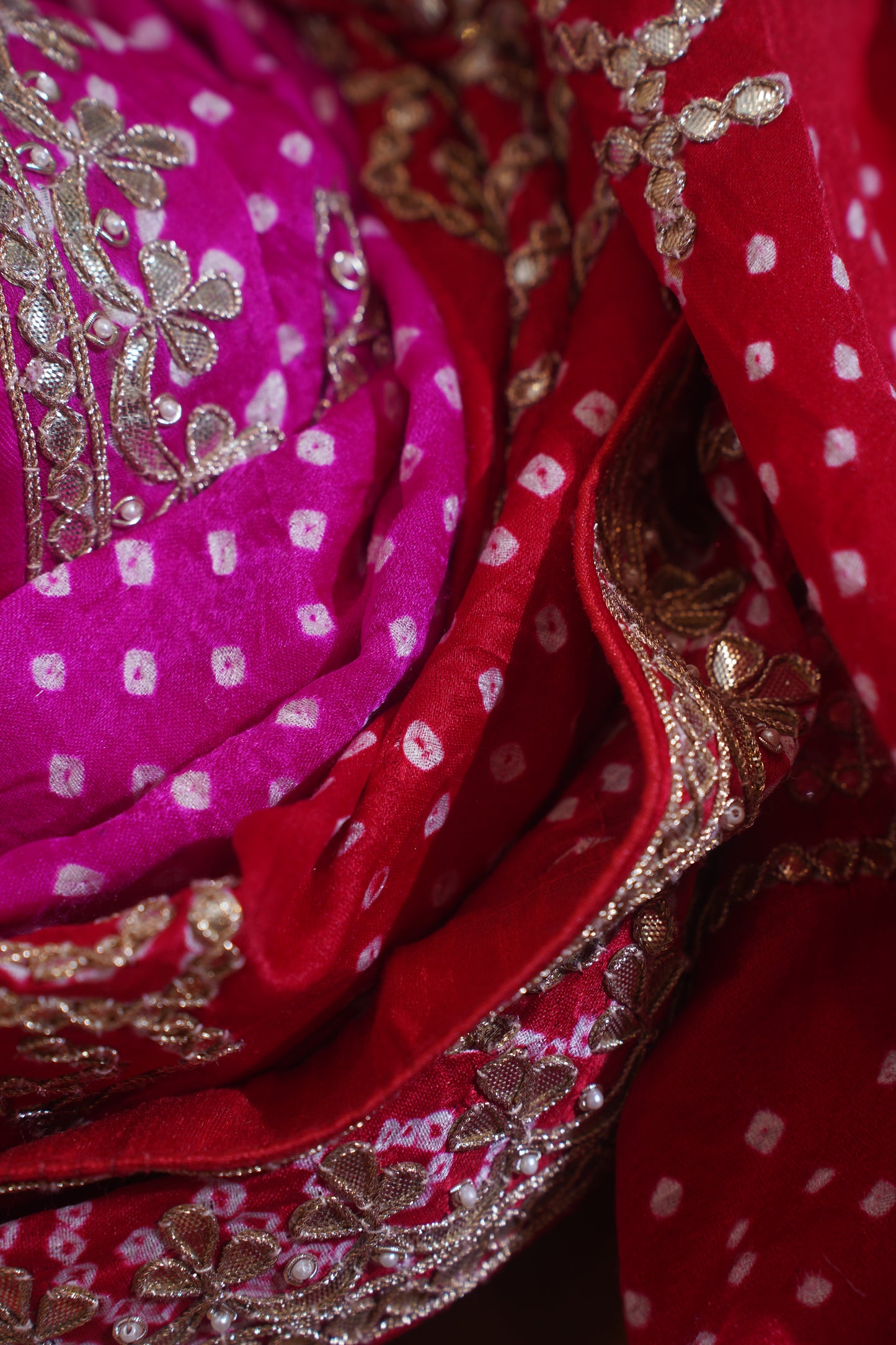 Chinnamasta Red & Pink Pure Bandhej Banarasi Handloom Saree With Danka Work