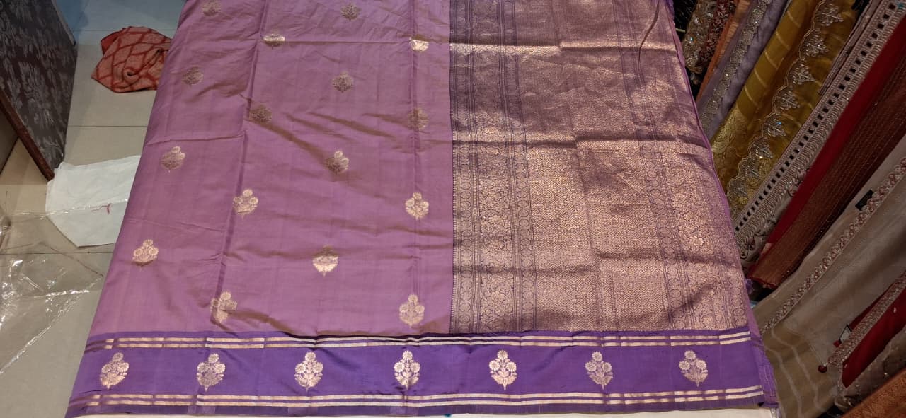 UTSAV BANARAS 498: Move Purple Tone Banarasi Soft Silk Meenakari Zari Saree