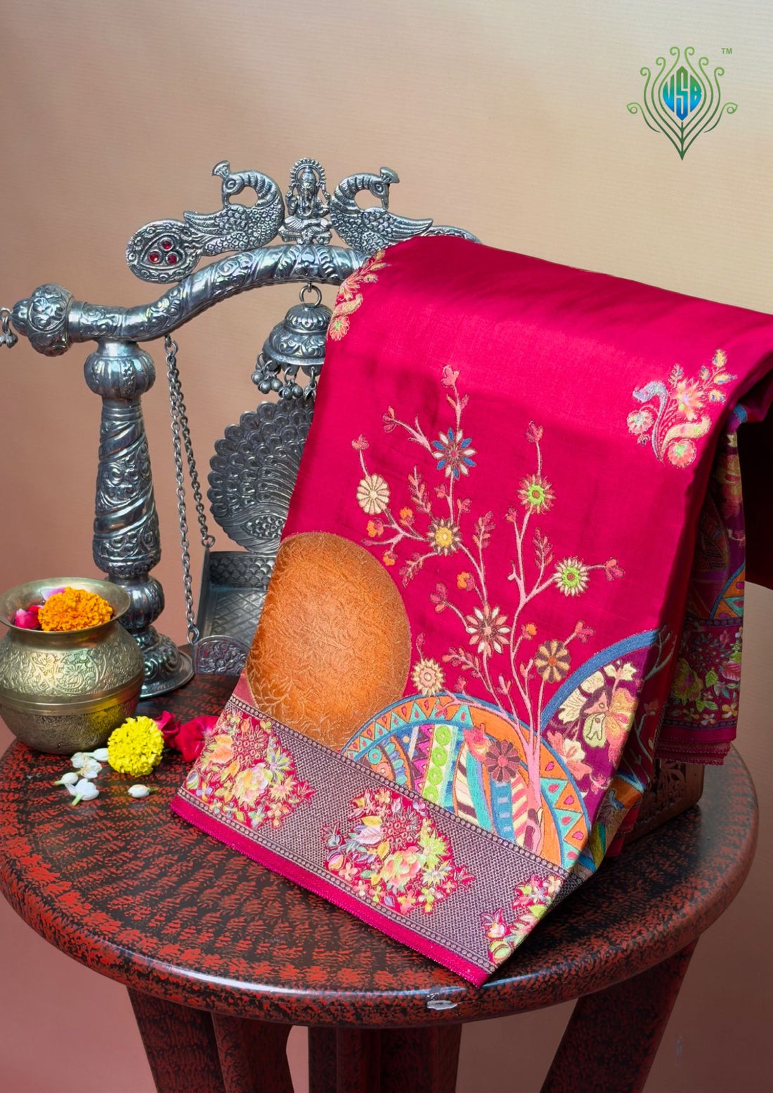 UTSAV BANARAS 476D: Reddish Pink Butter Silk Saree with Royal Paisley Position Print &amp; Contrast Blouse