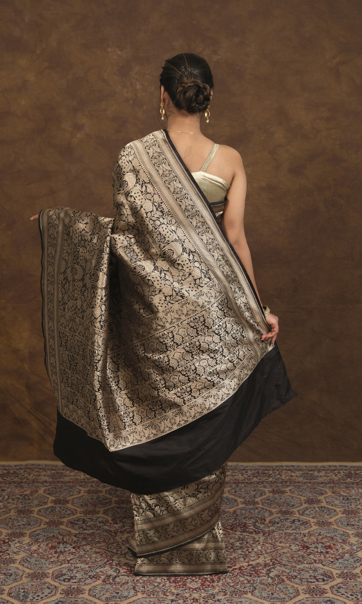 Pichwai Pure Banarasi Handloom Silk Brocade Saree: A Masterpiece of Jamewar Technique