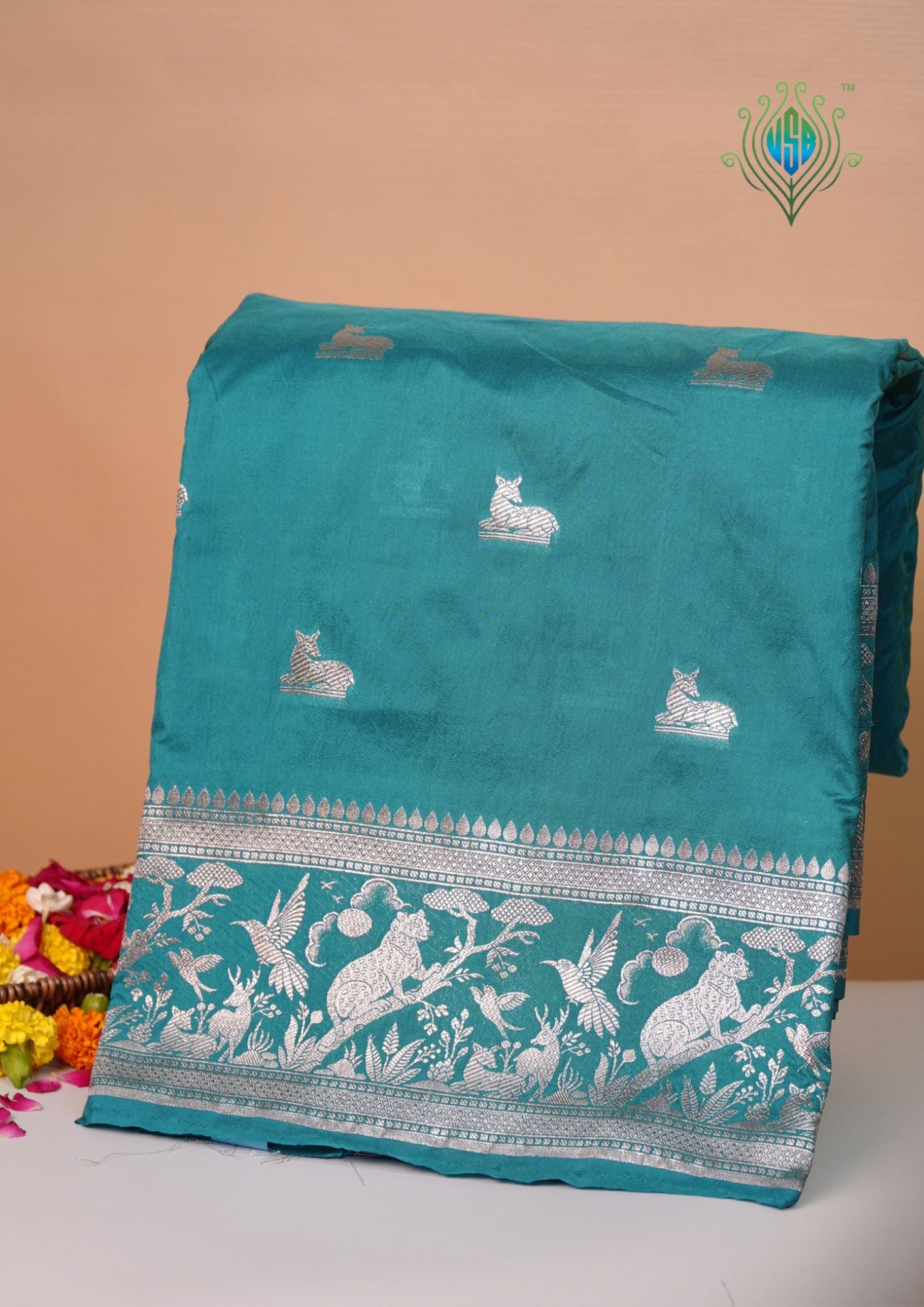 Waah Banaras 180C: Aqua Green Semi Katan Silk Saree With Beautiful Bird Border