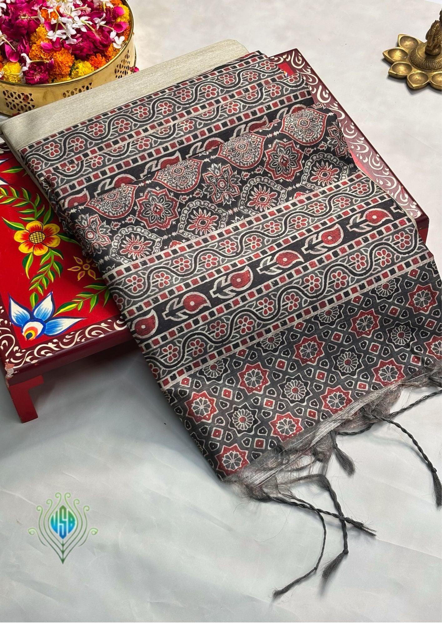 "UTSAV BANARAS 271" Banarasi Tussar Silk Saree With Madhubani &amp; Ikat Printed Border