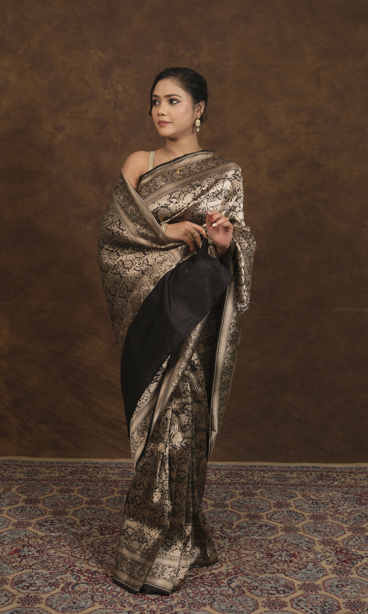 Pichwai Pure Banarasi Handloom Silk Brocade Saree: A Masterpiece of Jamewar Technique