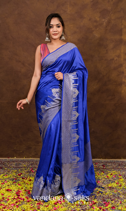 Wahh Taj Banarasi Soft Silk Saree: Symbol of Love