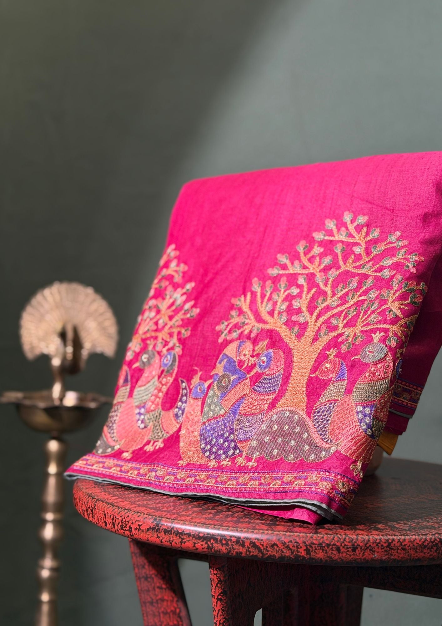 "Founder Choice 003" Banarasi Artistic Magenta Pure Silk Saree With Paithani-Style Bird &amp; Tree Motif