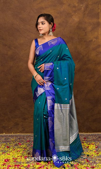 Unique Ajooba Banarasi Soft Silk Saree: Inspired by the Taj