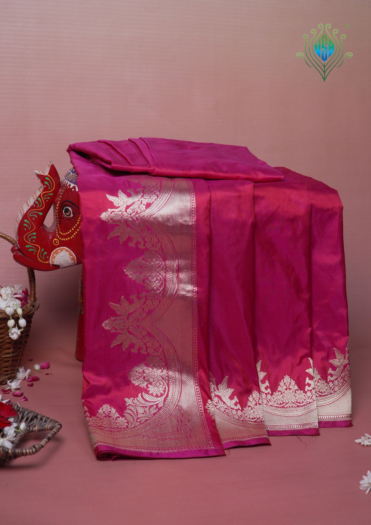 VIRASAT 445:Peachy Pink Dual Shade Pure Katan Silk Saree with Kadwa Zari Scallop Border | Silk Mark Certified