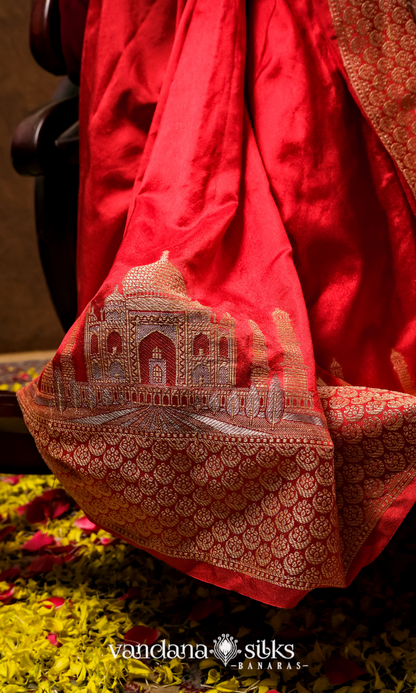 Wahh Taj Banarasi Soft Silk Saree: Symbol of Love