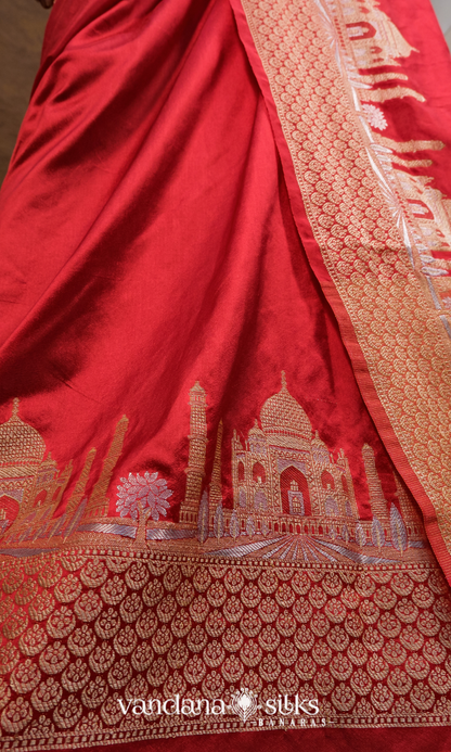 Wahh Taj Banarasi Soft Silk Saree: Symbol of Love