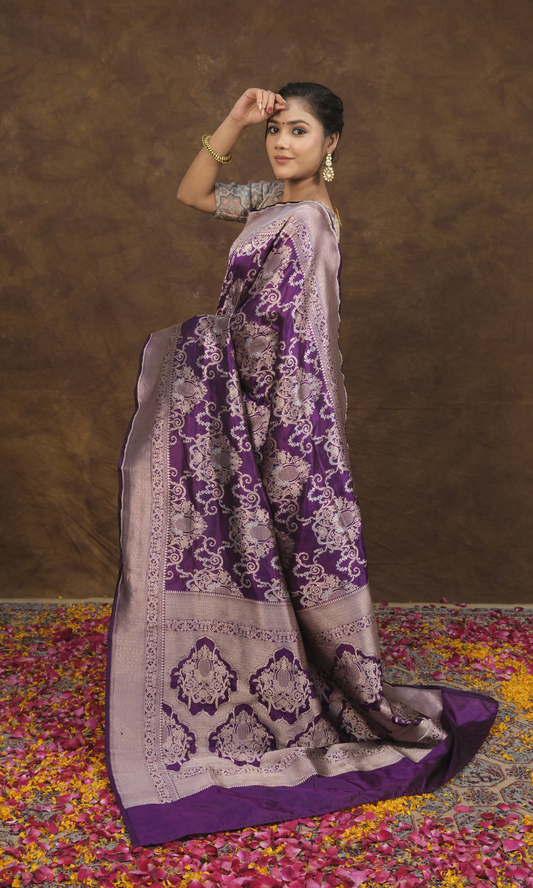 Experience the Majesty: Jodha Pure Banarasi Silk Saree