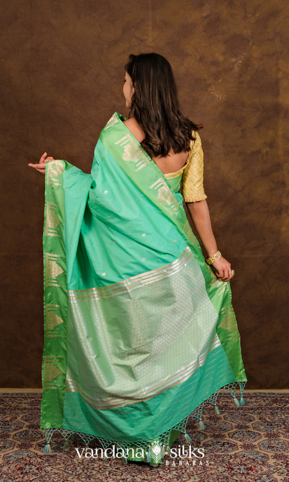 Unique Ajooba Banarasi Soft Silk Saree: Inspired by the Taj