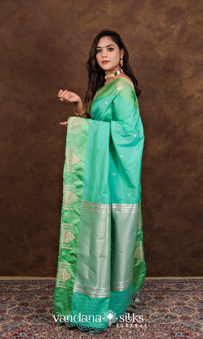 Unique Ajooba Banarasi Soft Silk Saree: Inspired by the Taj