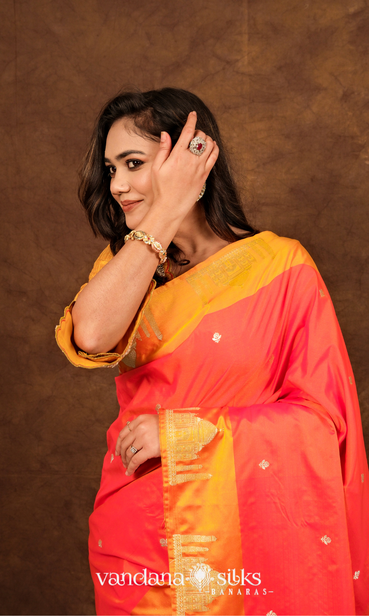 Unique Ajooba Banarasi Soft Silk Saree: Inspired by the Taj